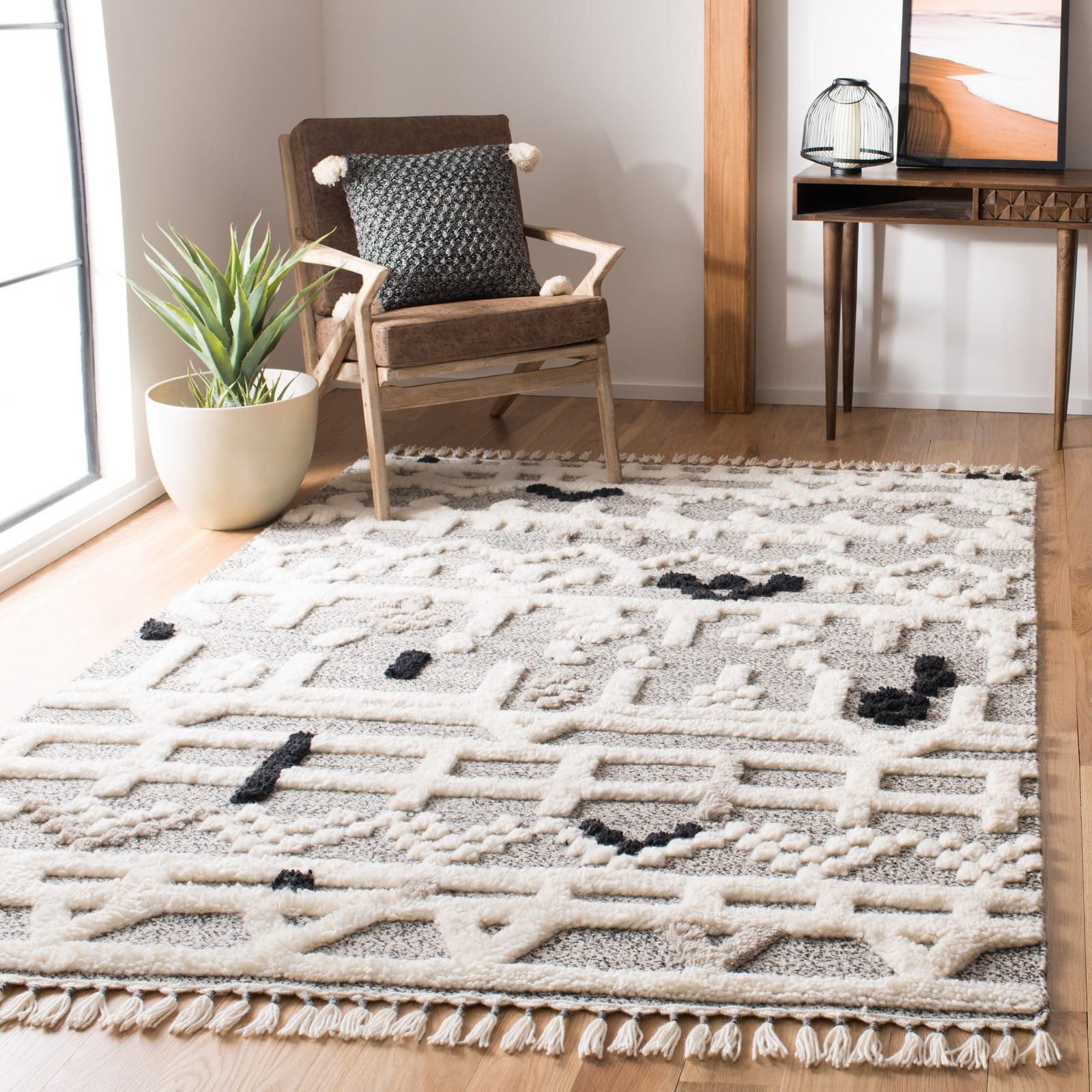 Casablanca Ivory and Black Wool 8' x 10' Hand-Knotted Shag Rug