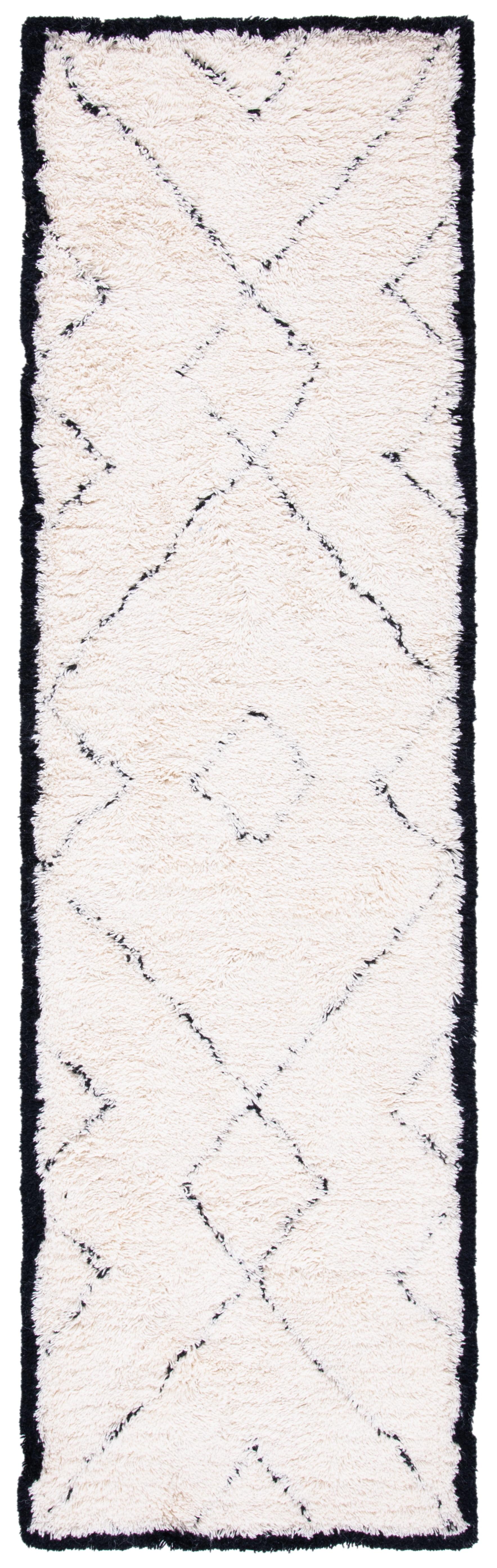 Casablanca CSB917 Hand Tufted Runner Rug - Ivory/Black - 2'6"x6' - Safavieh.
