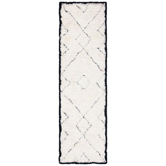 Casablanca CSB917 Hand Tufted Runner Rug - Ivory/Black - 2'6"x6' - Safavieh.