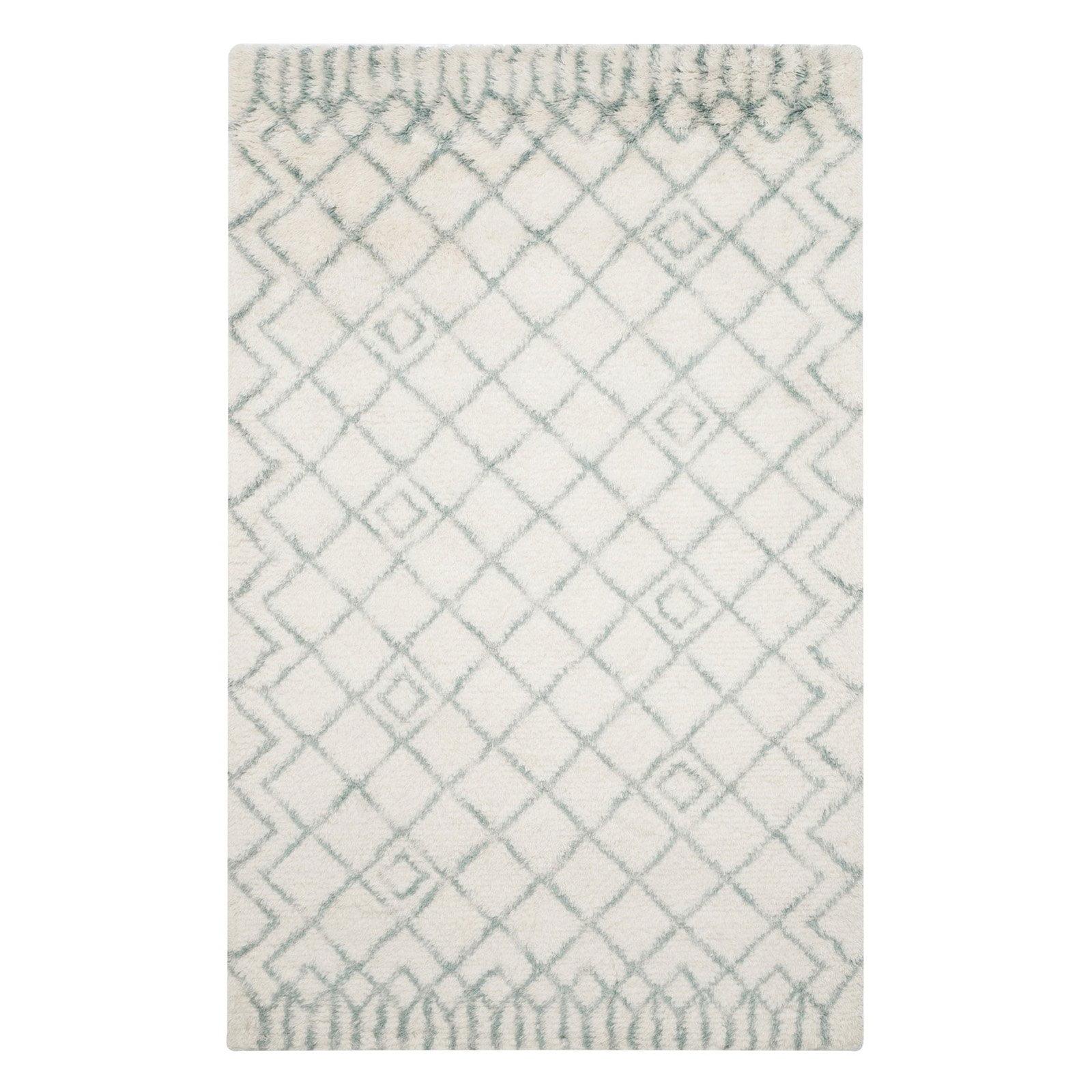 Ivory and Blue 4' x 6' Hand-Tufted Wool Shag Rug