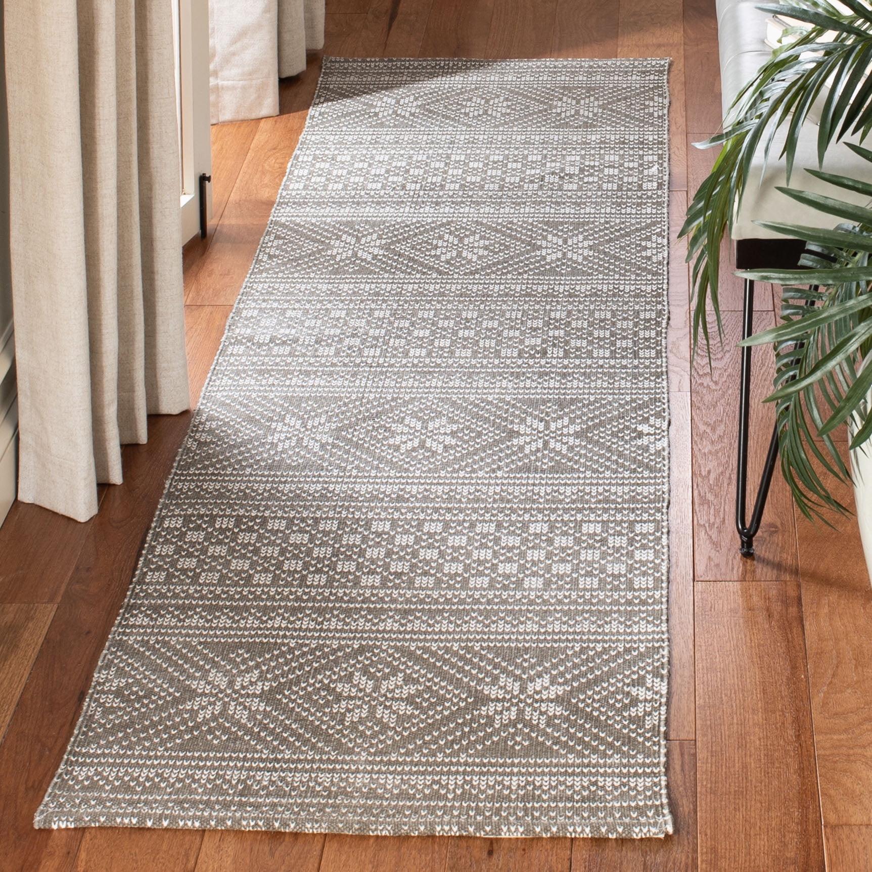 Cedar Brook CDR711 Loomed Indoor Runner Rug - Grey/Ivory - 2'3"x8' - Safavieh