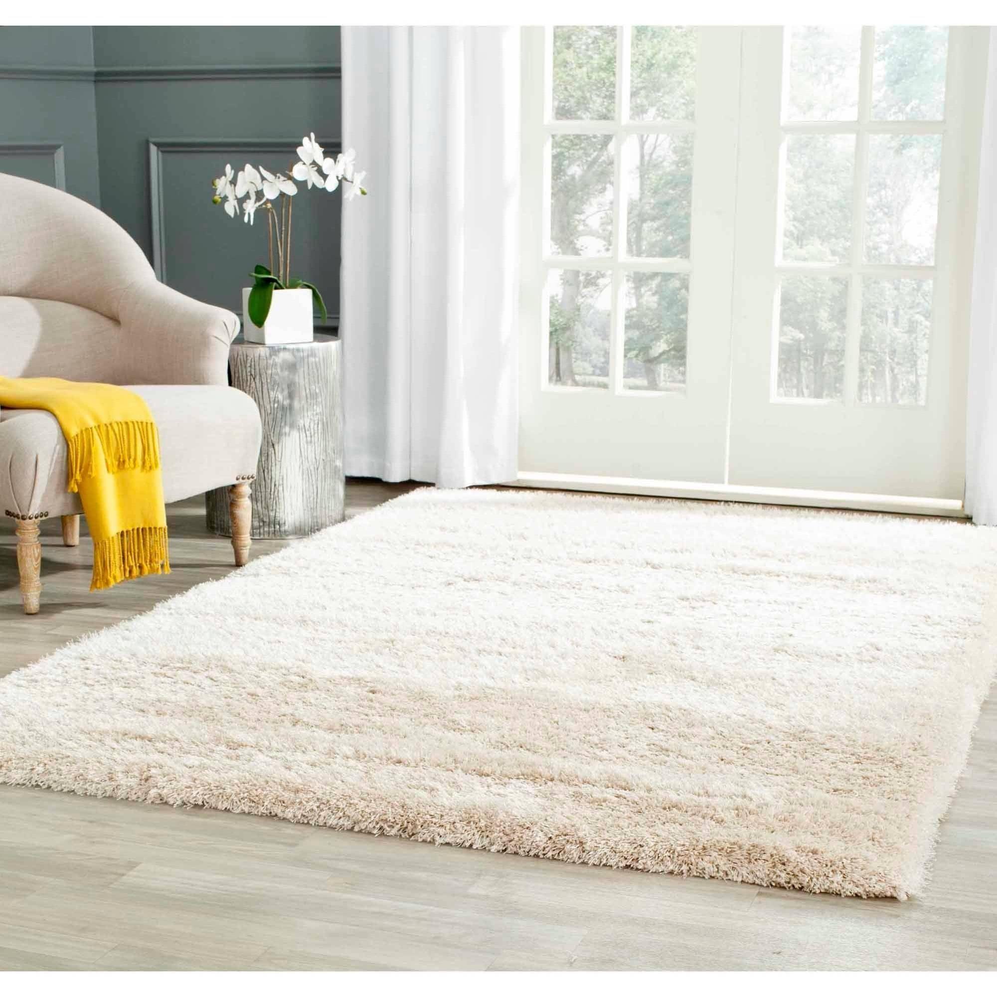 Southern Charm Ivory Shag Area Rug, 4' x 6', Hand-knotted Synthetic