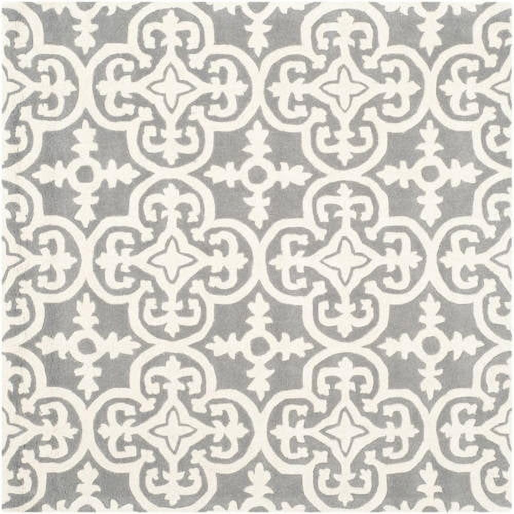 Hand-tufted Chevron Wool Area Rug in Dark Grey/Ivory, 5' x 8'