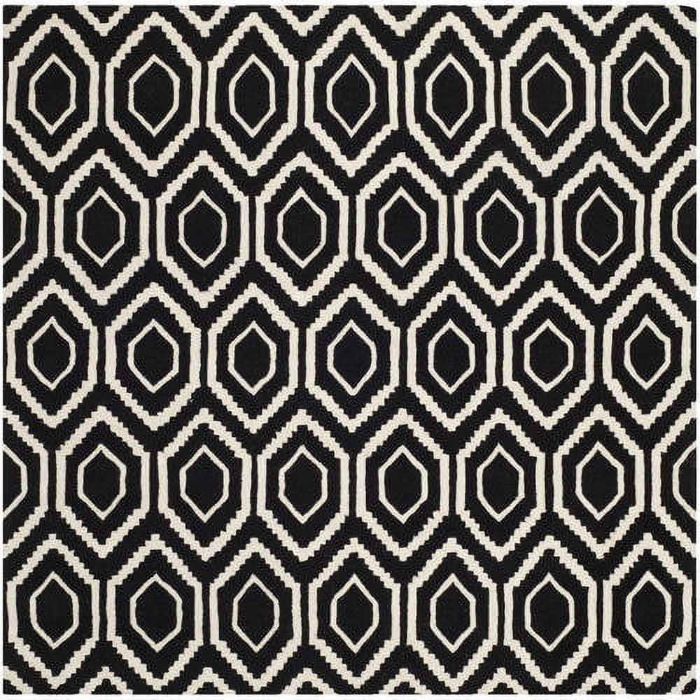 Chatham CHT731 Hand Tufted Area Rug  - Safavieh