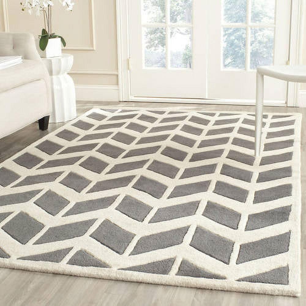 Hand-Tufted Chevron Wool Rug in Dark Grey/Ivory, 8' x 10'