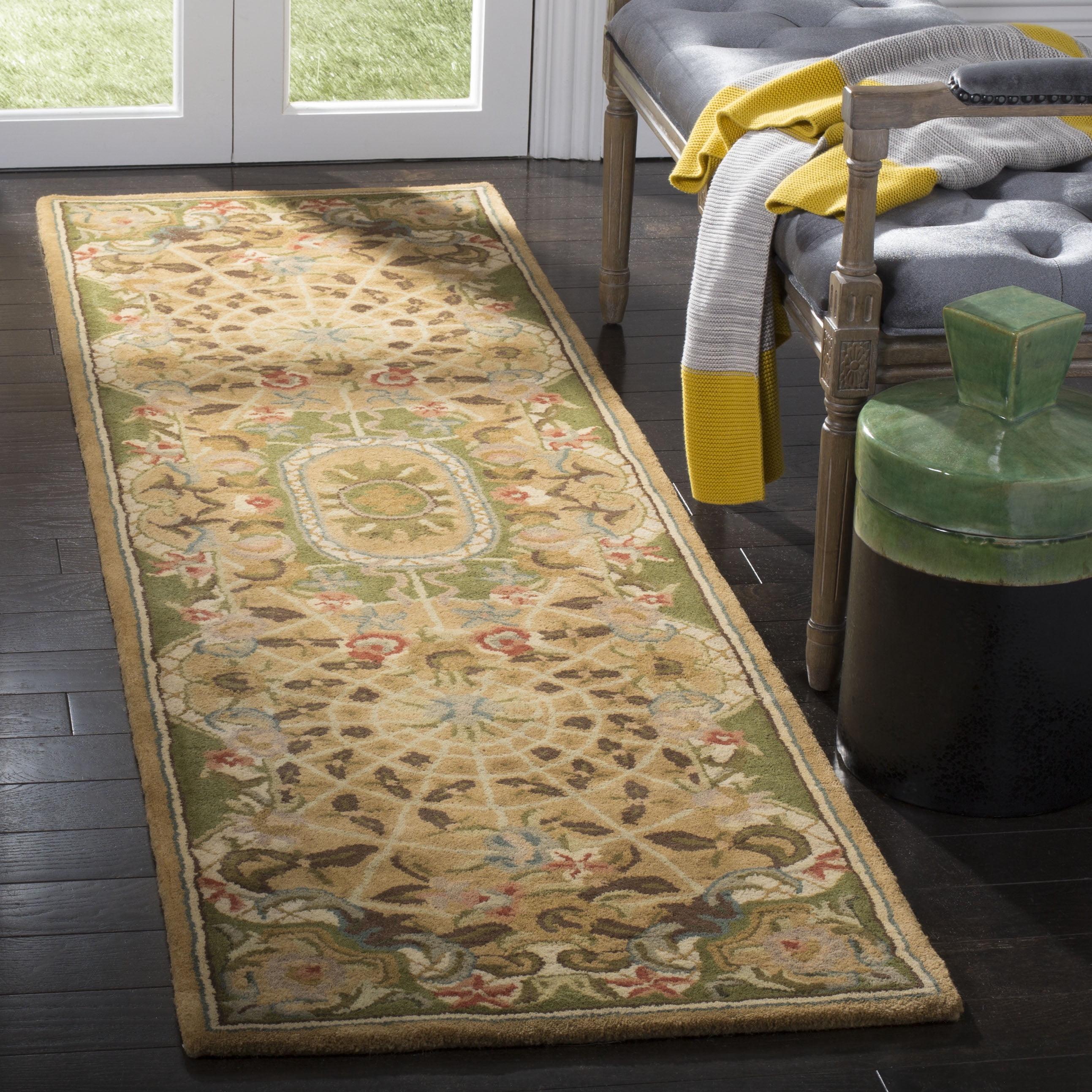 Classic CL304 Hand Tufted Area Rug  - Safavieh