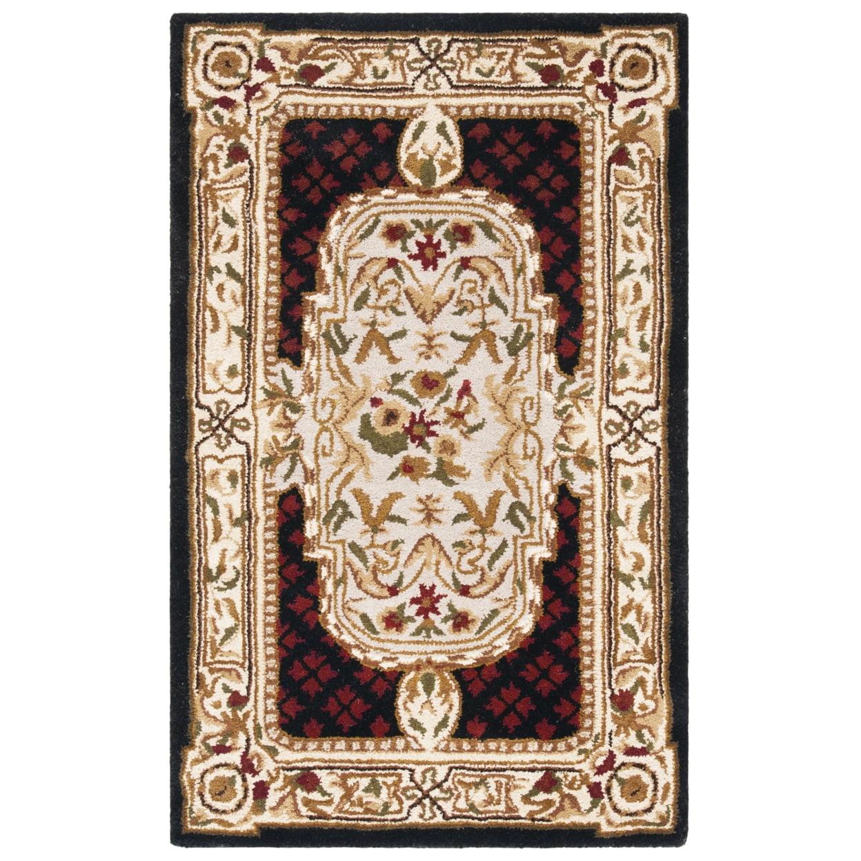SAFAVIEH Classic Flanagan Oriental Wool Area Rug, Black, 4' x 6'