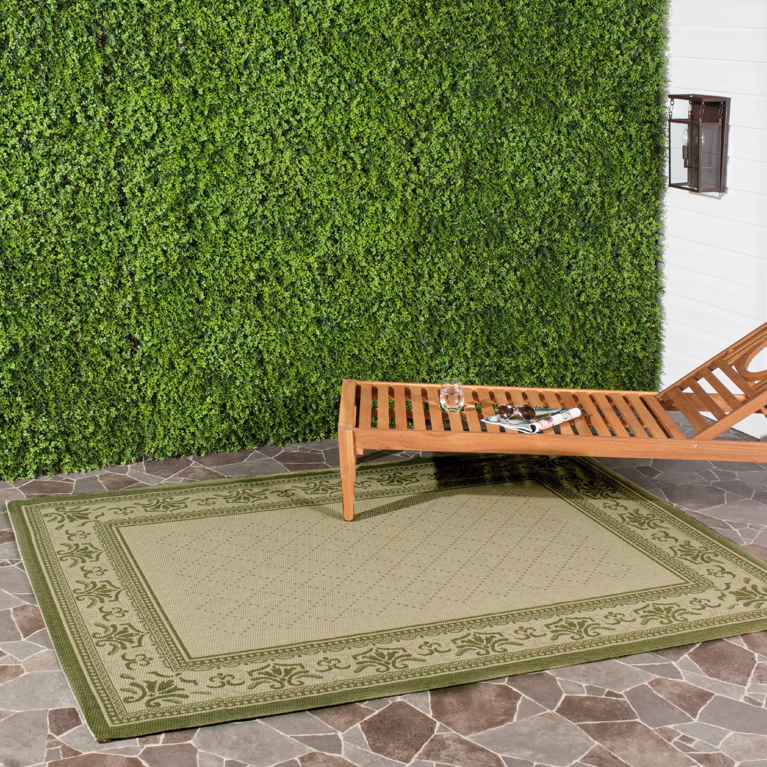 Courtyard Scroll & Checks 47" Round Indoor/Outdoor Easy-Care Rug