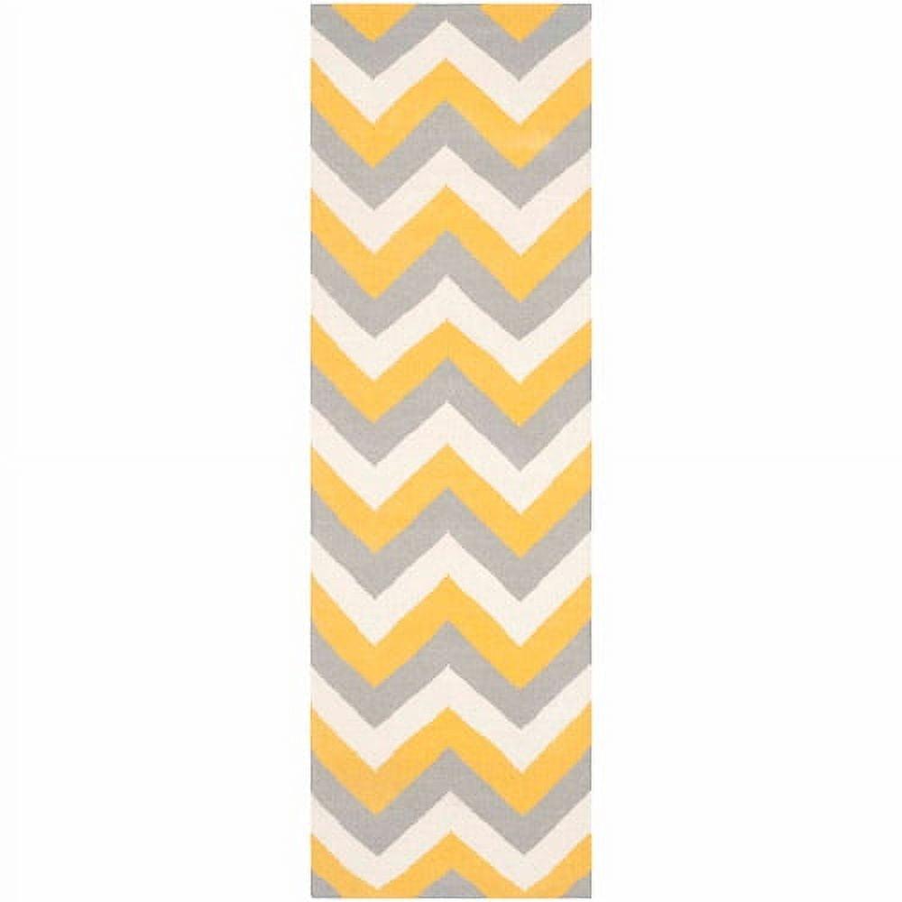 SAFAVIEH Dhurries Wenona Geometric Runner Rug, Gold/Grey, 2'6" x 8'