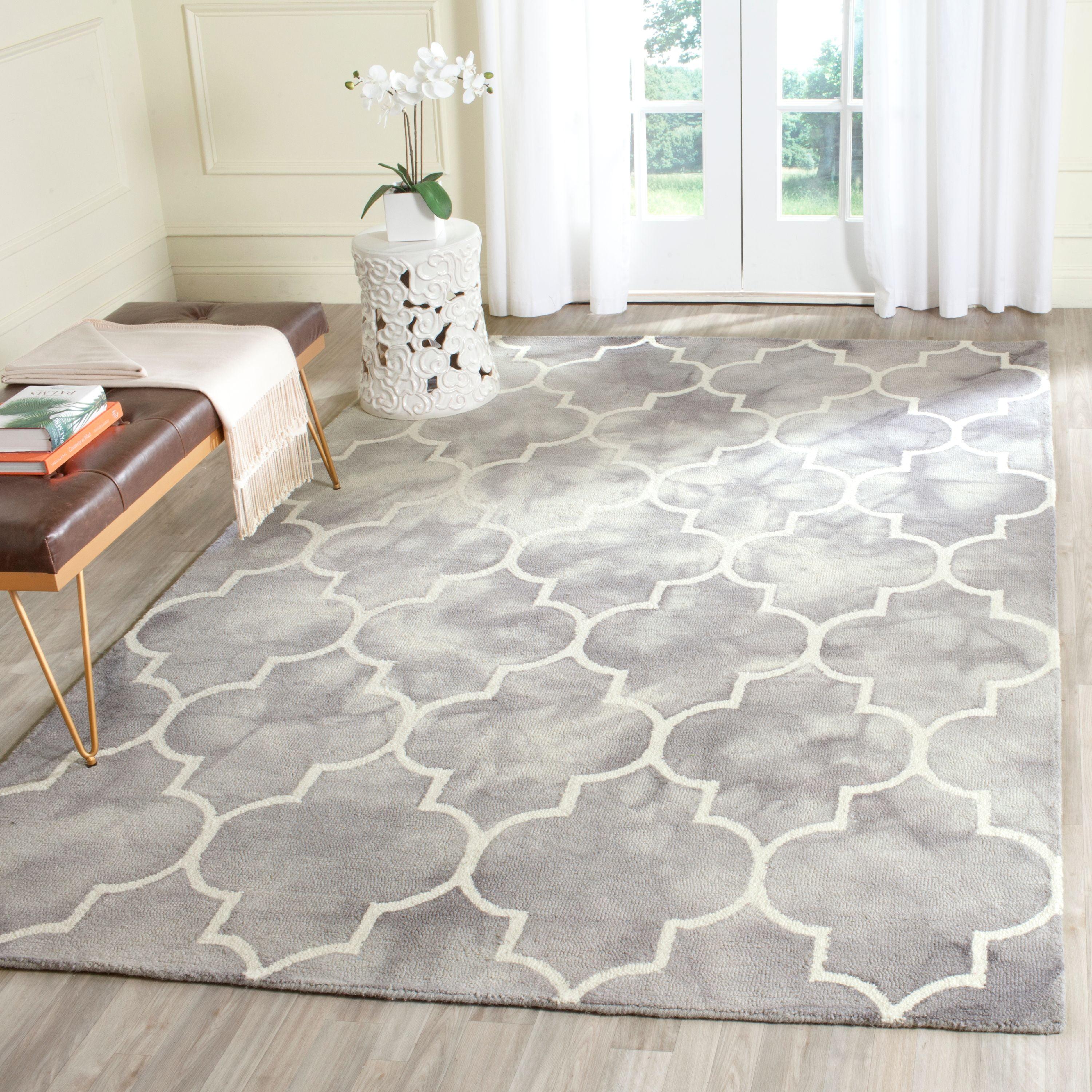 Ivory and Gray Hand-Tufted Wool 6' x 9' Area Rug