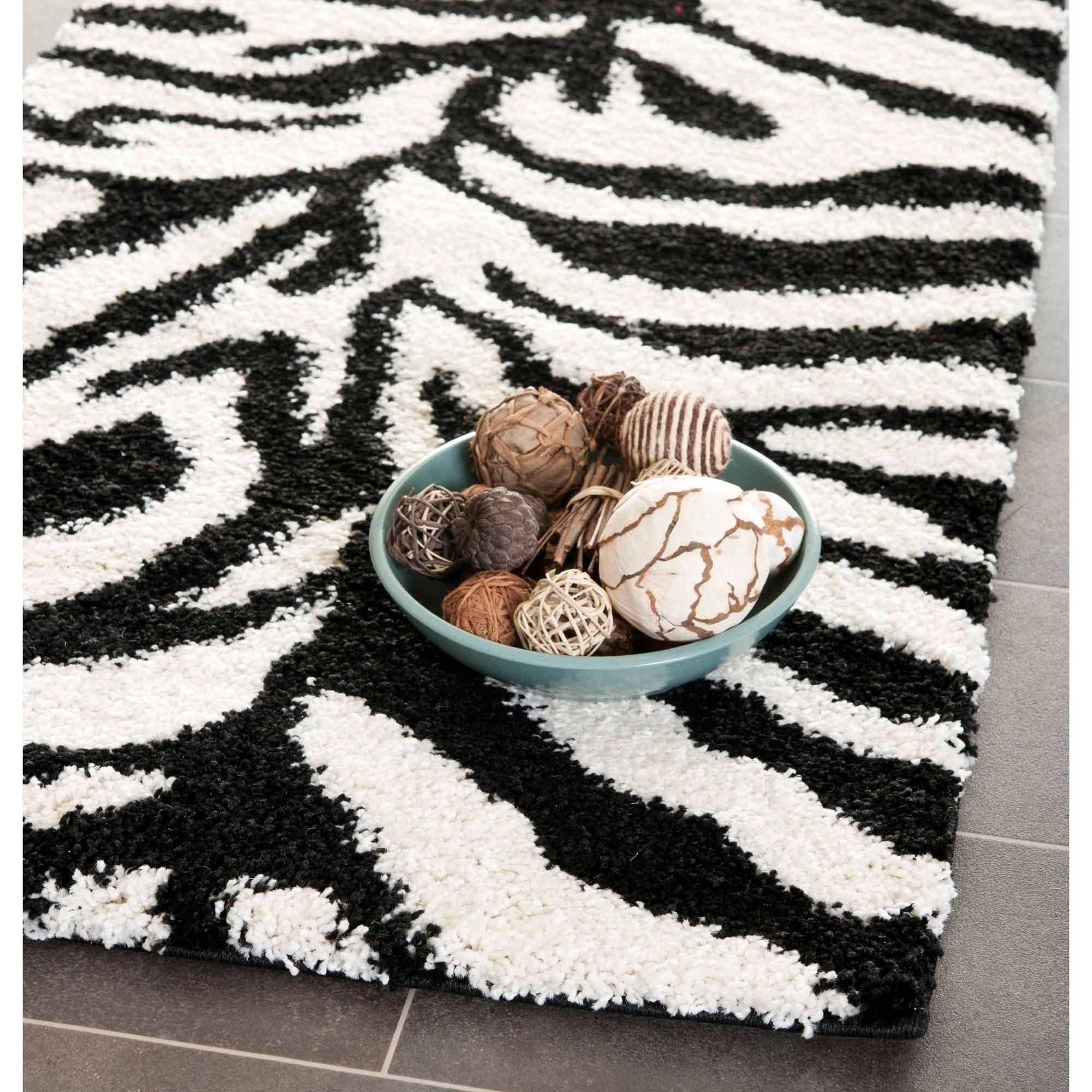 Florida Shag SG452 Power Loomed Indoor Area Rug - Ivory/Black - 4'x6' - Safavieh.