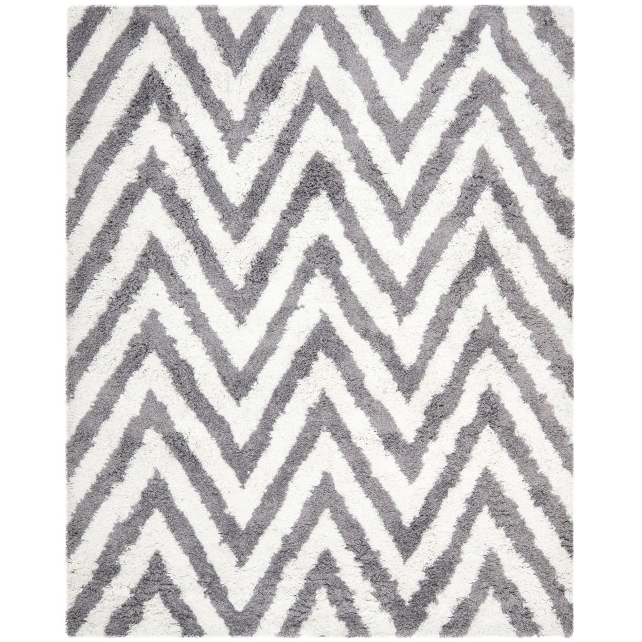 Ivory and Grey Chevron Shag Hand-Tufted Rug 2'6" x 4'