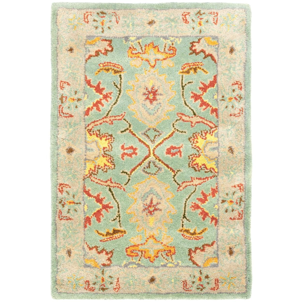 SAFAVIEH Heritage Giles Traditional Wool Area Rug, Light Blue/Ivory, 2'6" x 4'