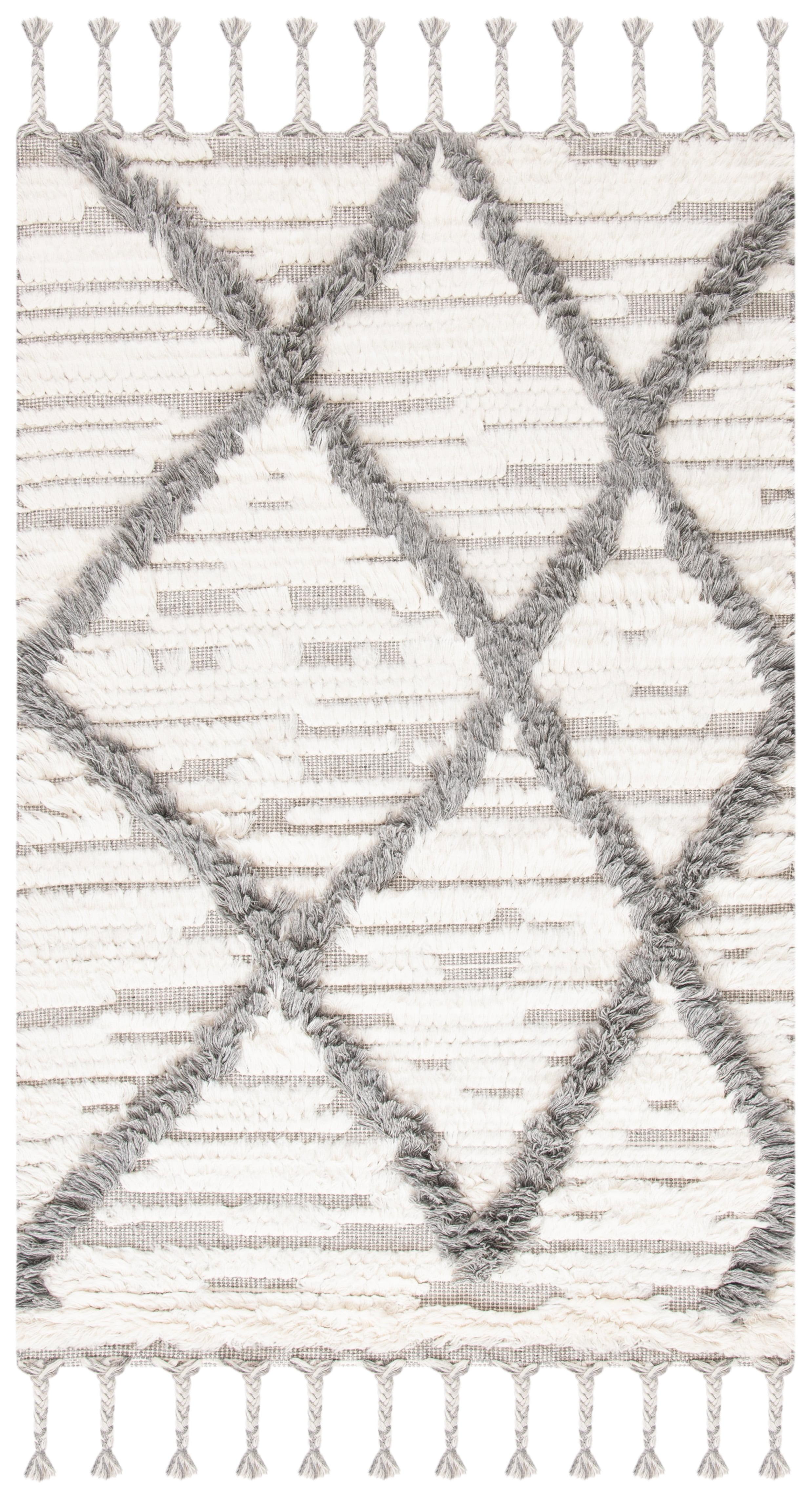 Henrie Geometric Handwoven Area Rug in Ivory/Gray
