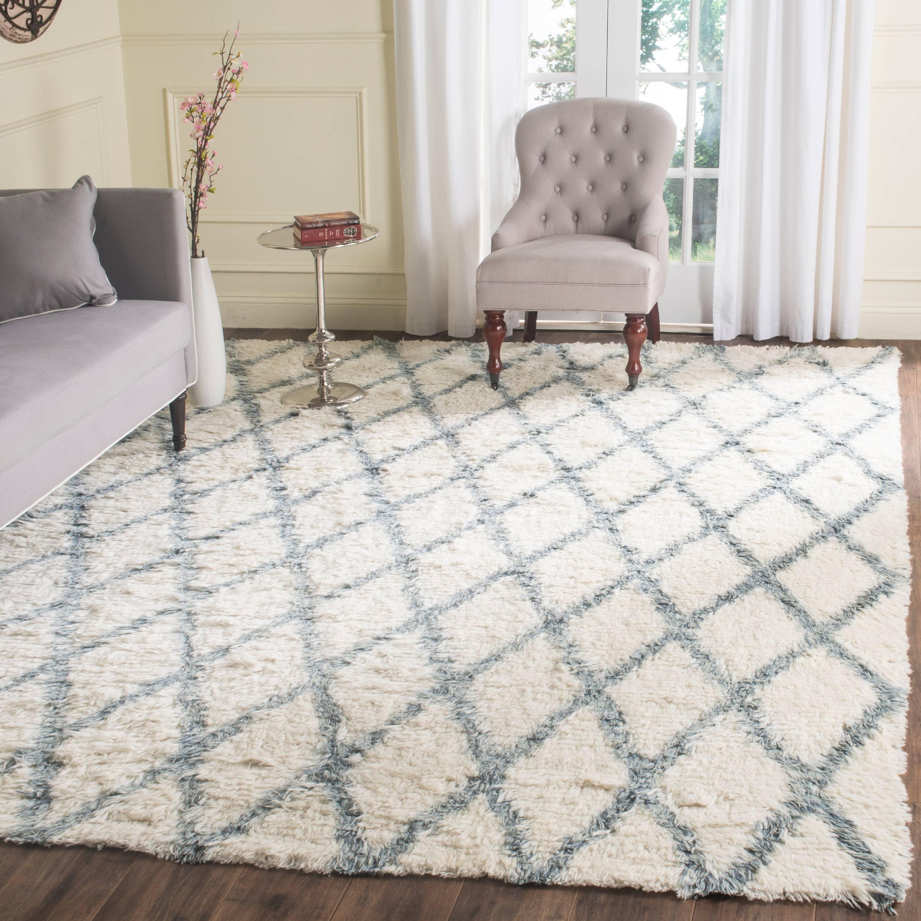 Kenya Hand Knotted 80% Wool, 20% Cotton Geometric Rug