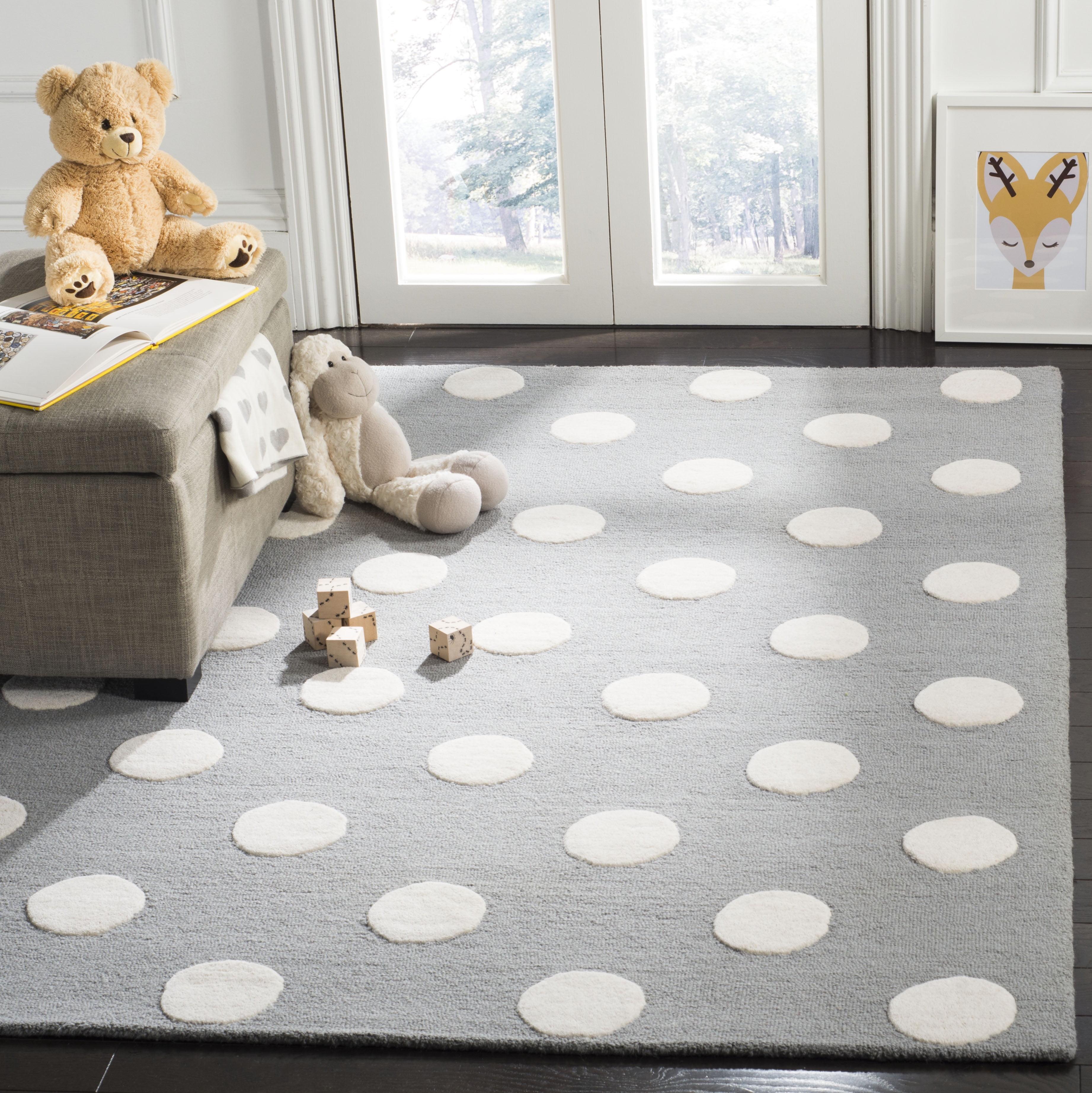 Safavieh Kids SFK904 Hand Tufted Area Rug  - Safavieh