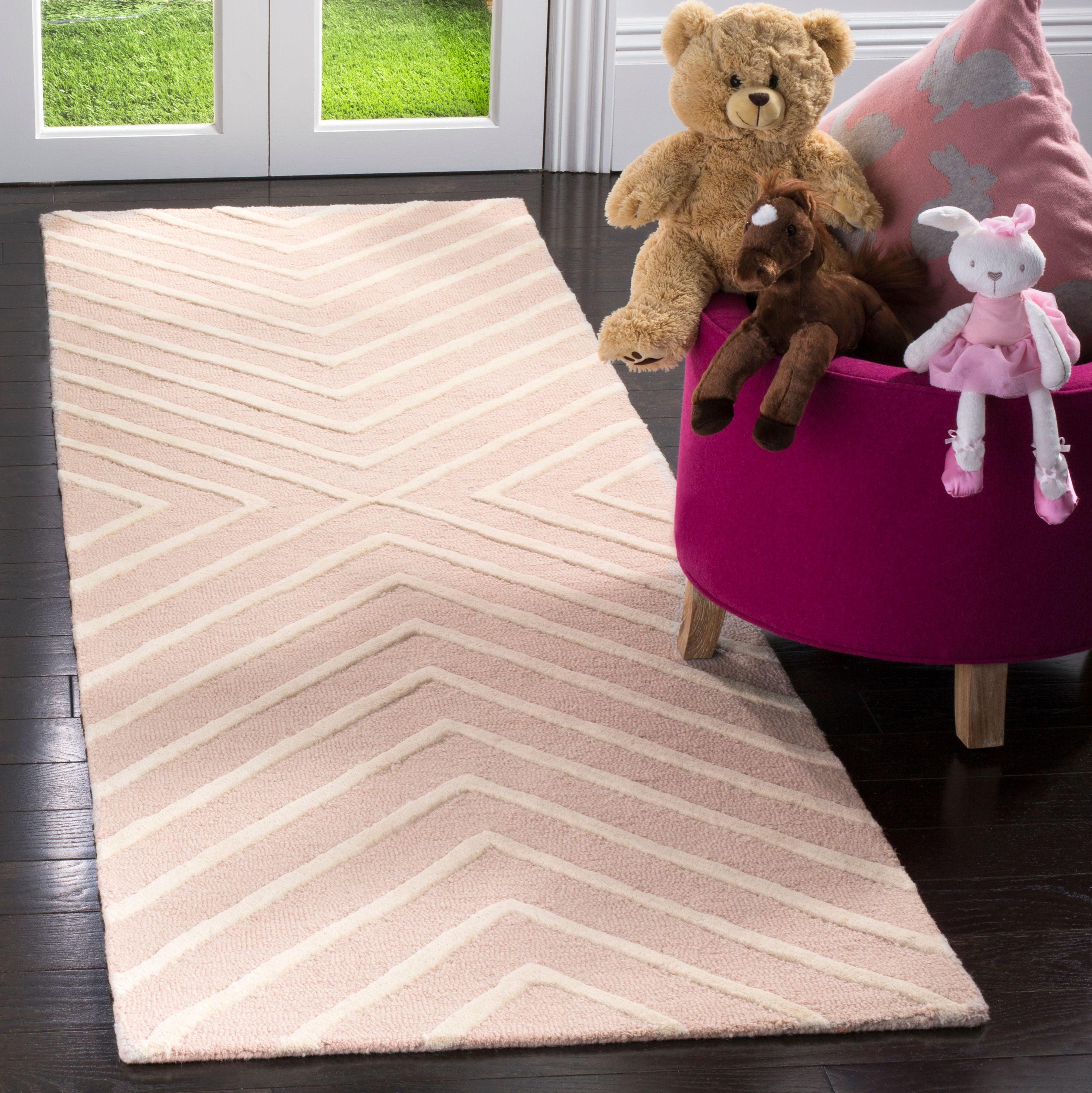 Safavieh Kids SFK920 Hand Tufted Area Rug  - Safavieh