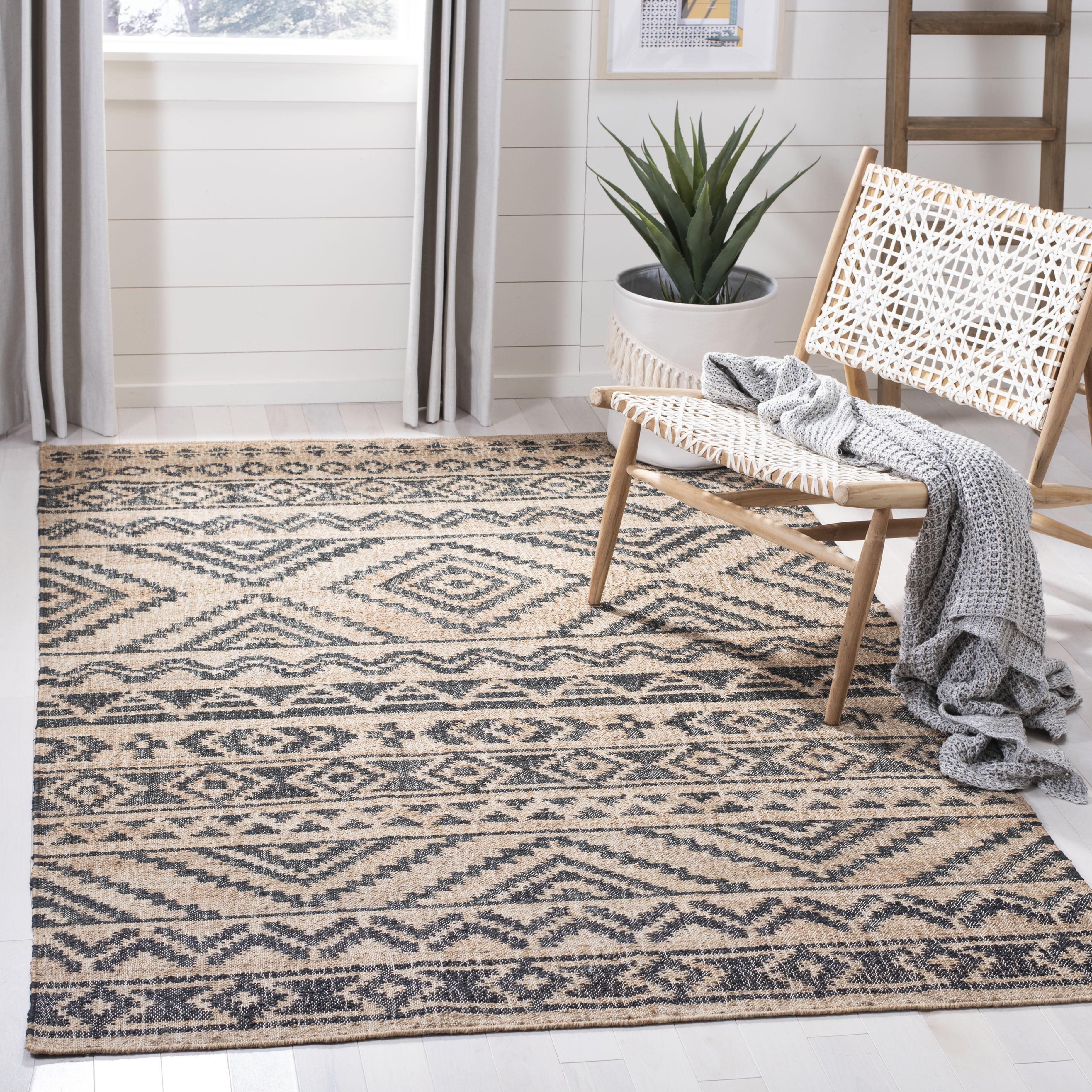 SAFAVIEH Kilim Jaylee Geometric Aztec Area Rug, Natural/Charcoal, 9' x 12'