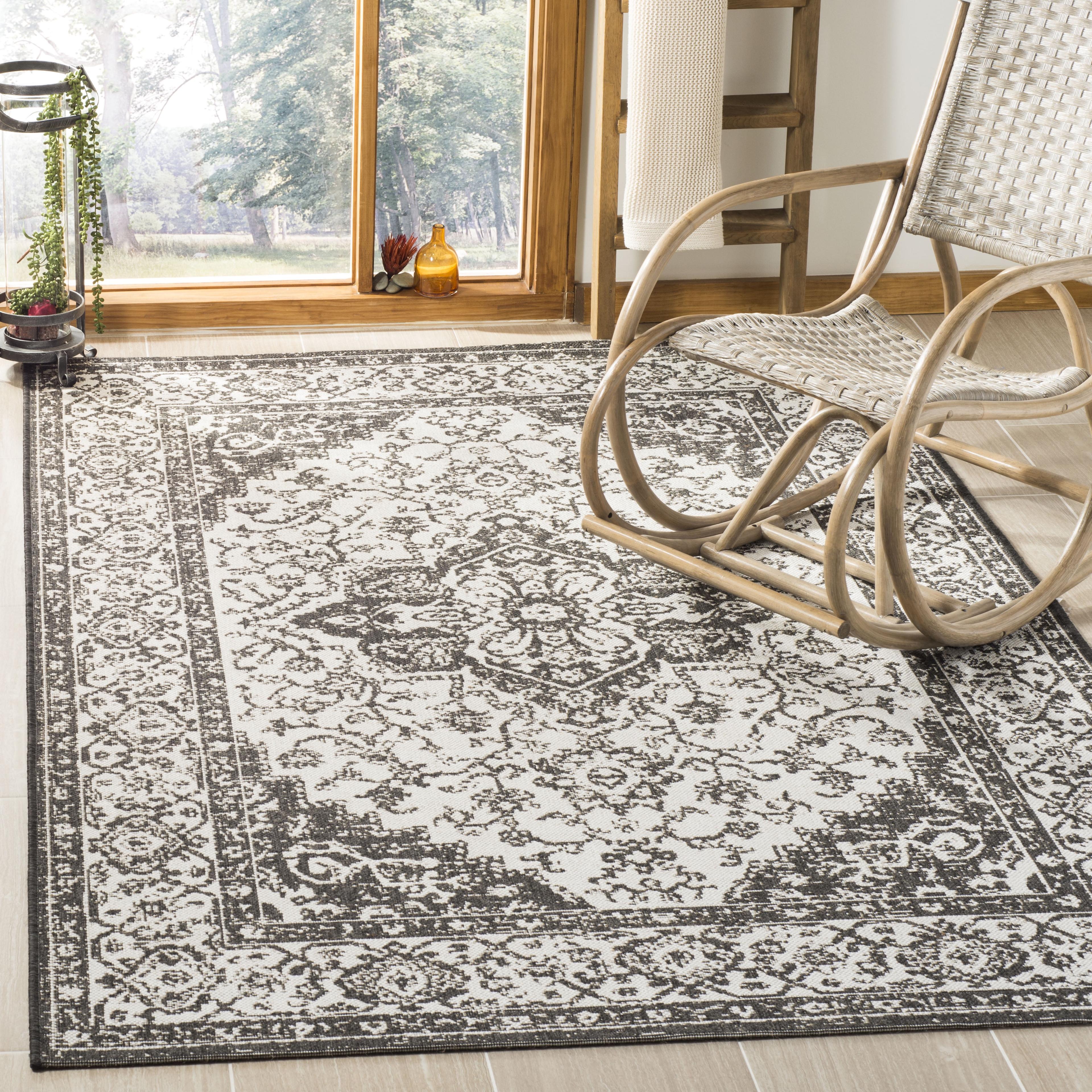 SAFAVIEH Linden Andreas Traditional Area Rug, Light Grey/Charcoal, 8' x 10'