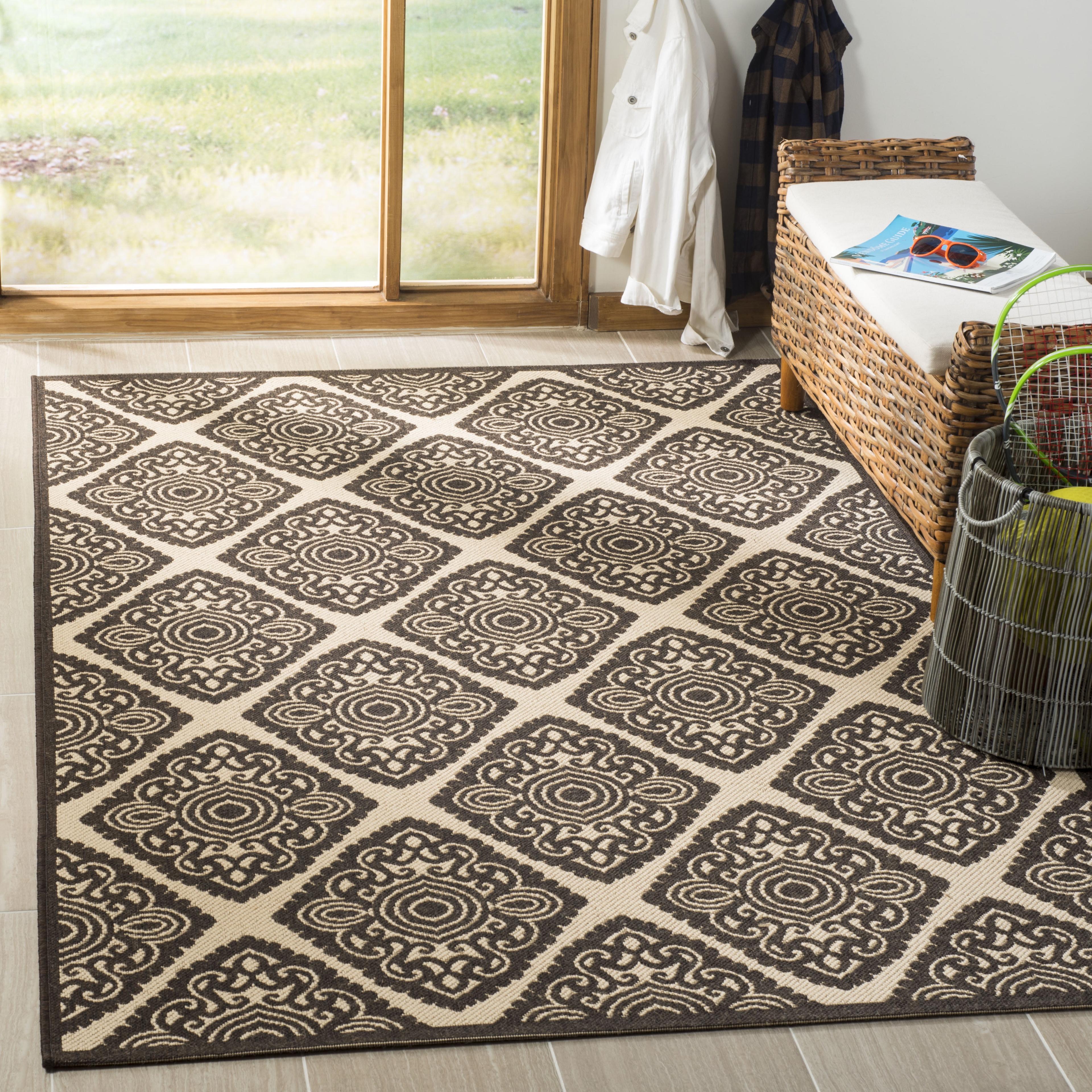 Linden LND132 Power Loomed Indoor/Outdoor Area Rug - Creme/Brown - 4'x6' - Safavieh.
