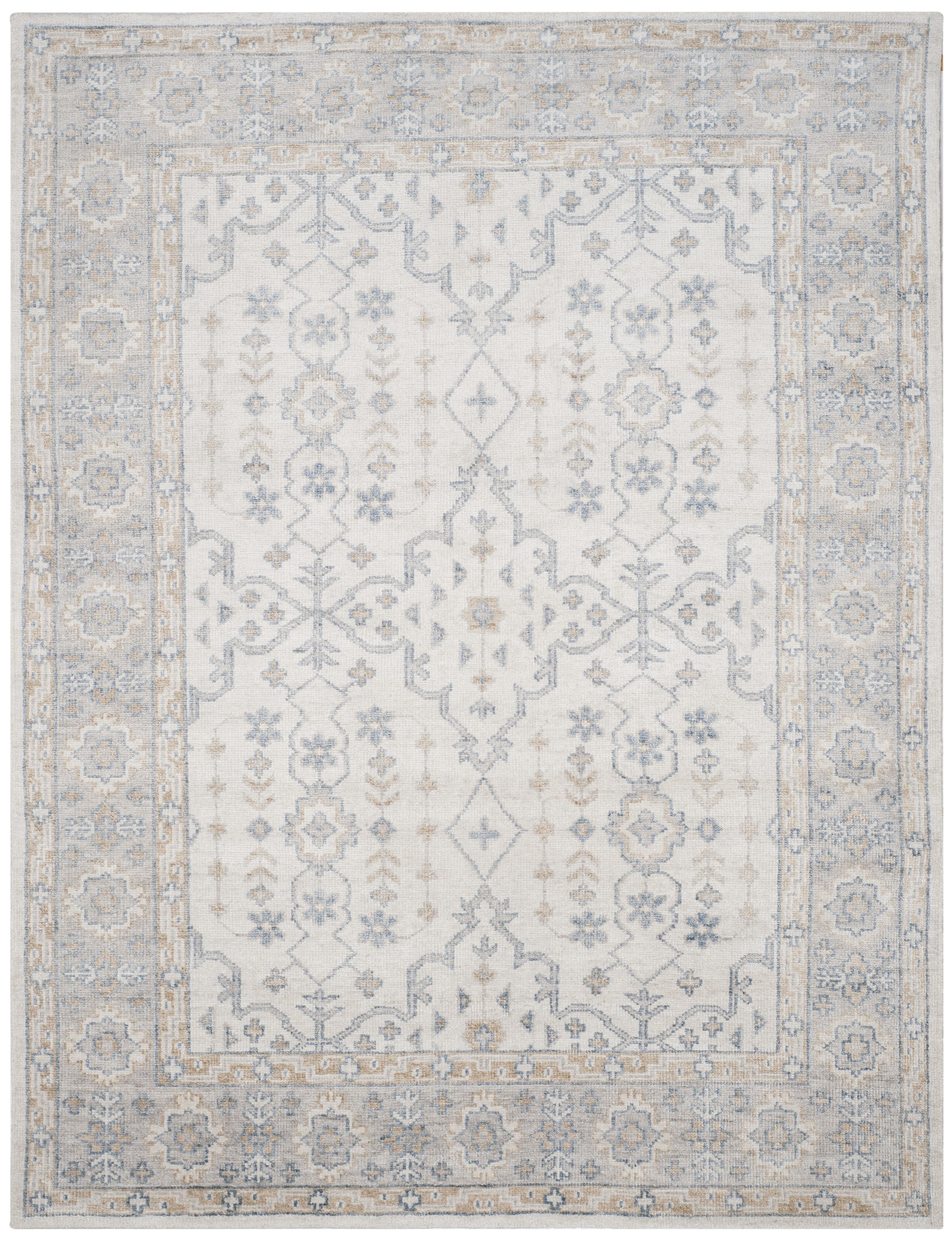 SAFAVIEH Maharaja Francesca Floral Area Rug, Ivory/Blue, 9' x 12'