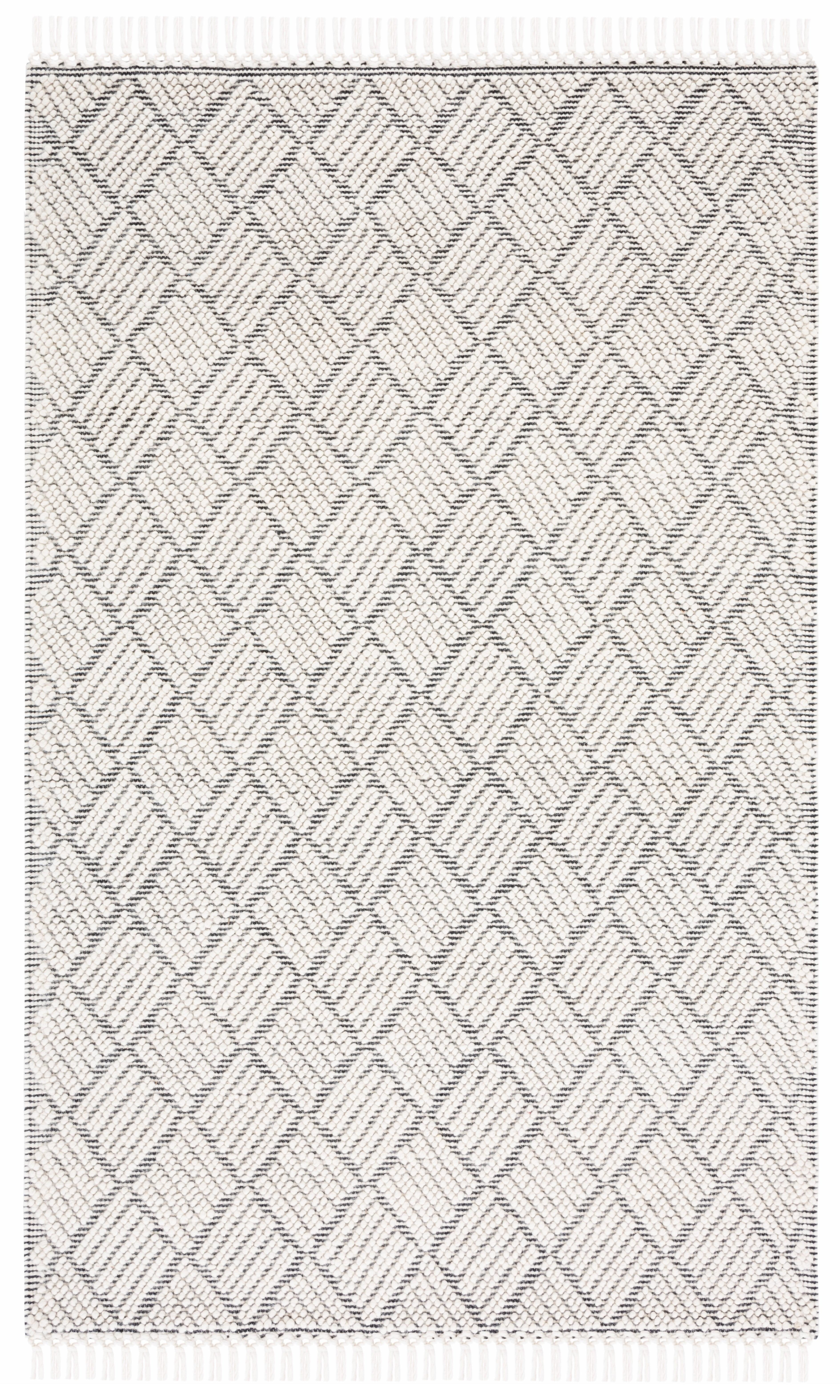 Handwoven Ivory and Black Wool 4' x 6' Area Rug