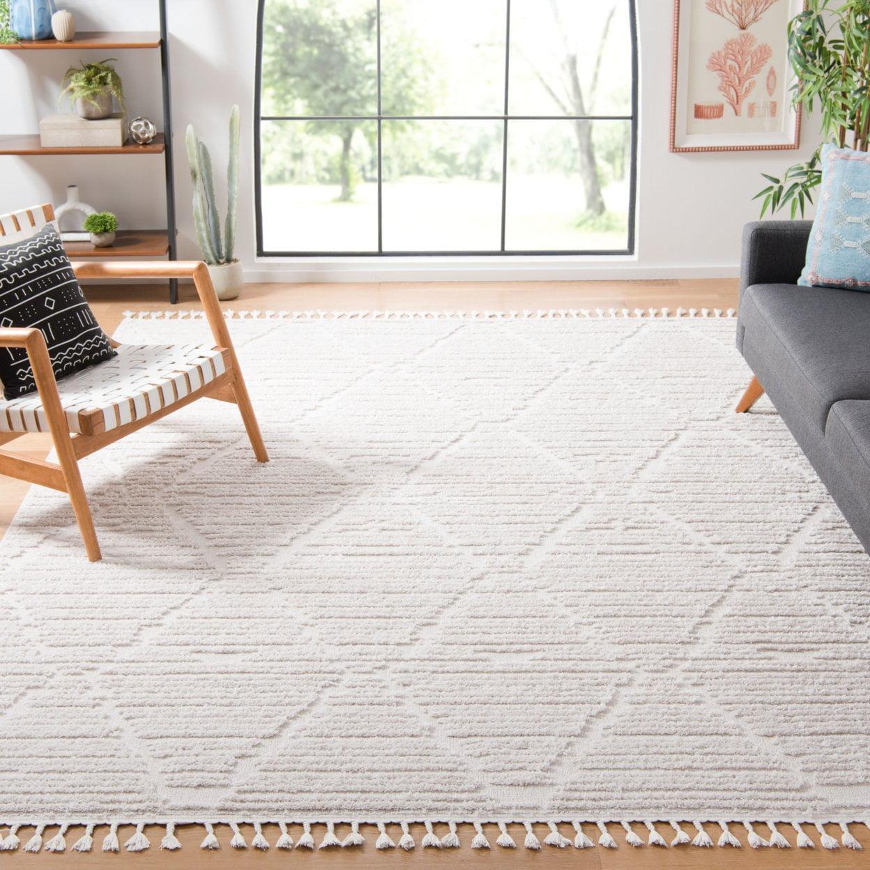 Marrakesh MRK517 Power Loomed Indoor Area Rug - Beige - 5'3"x7'6" - Safavieh
