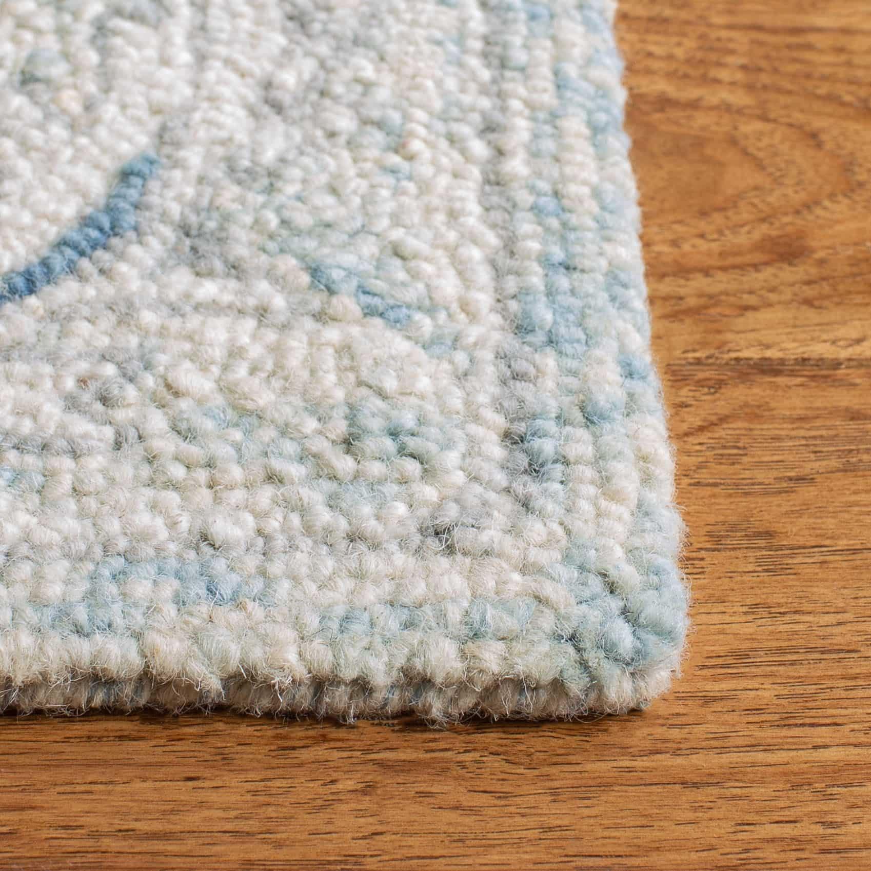 Micro-Loop MLP506 Hand Tufted Indoor Accent Rug - Light Blue/Ivory - 2'6"x4' - Safavieh