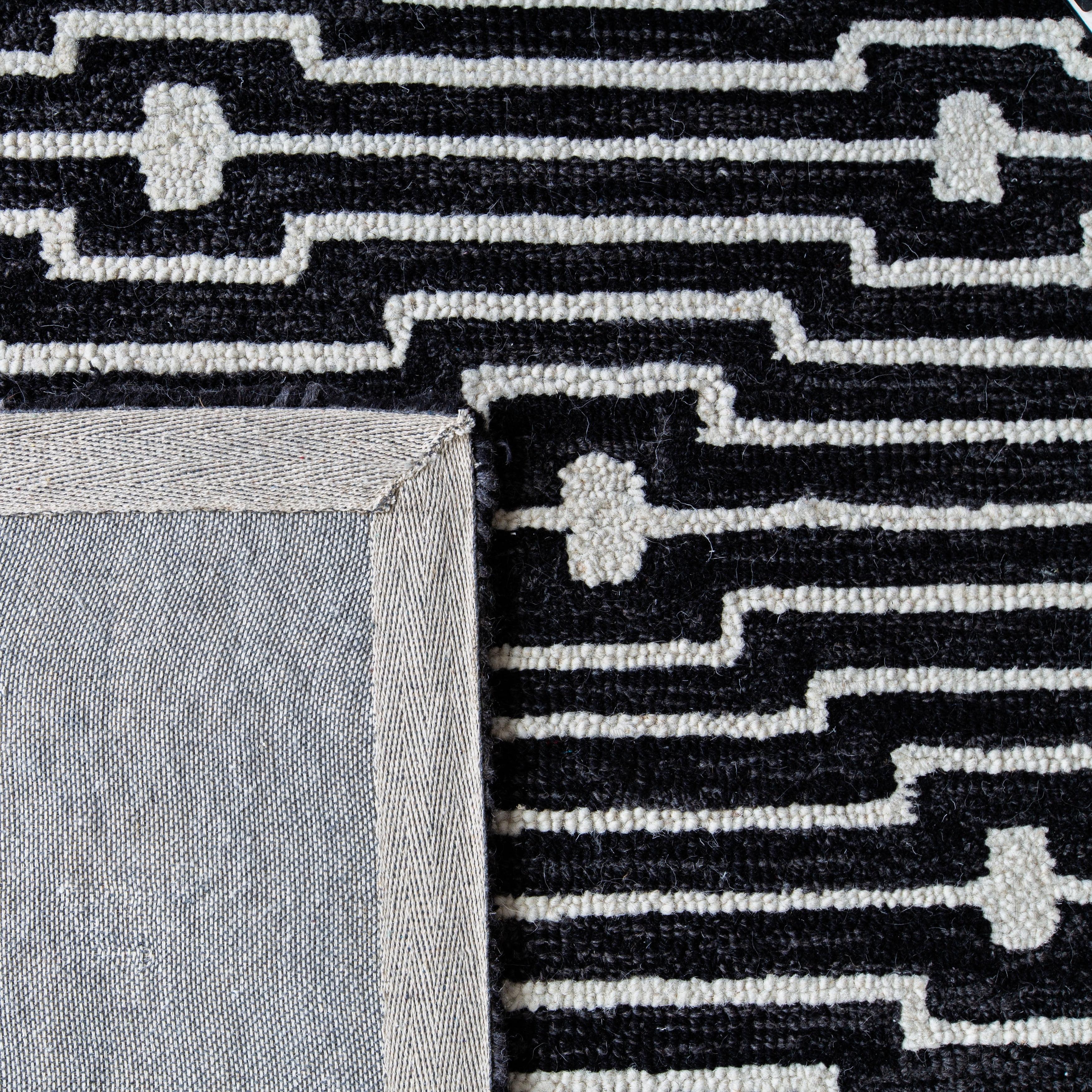 Micro-Loop MLP166 Hand Tufted Area Rug - Safavieh