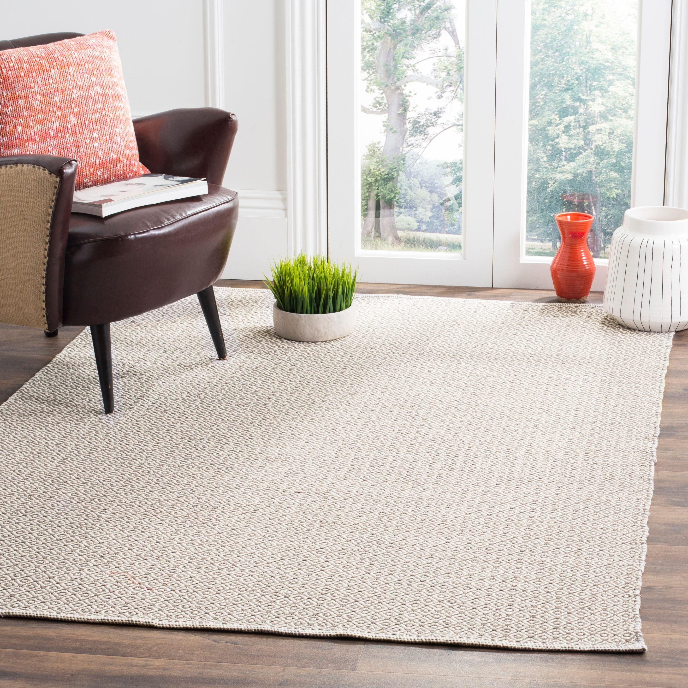 Montauk MTK717 Hand Woven Area Rug  - Safavieh