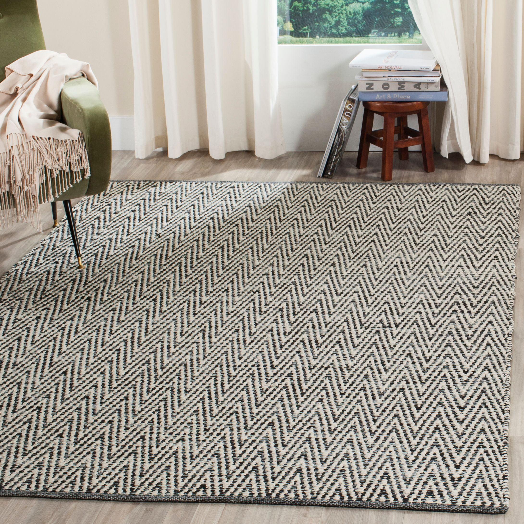 Ivory and Dark Grey Handwoven Cotton Area Rug, 8' x 10'