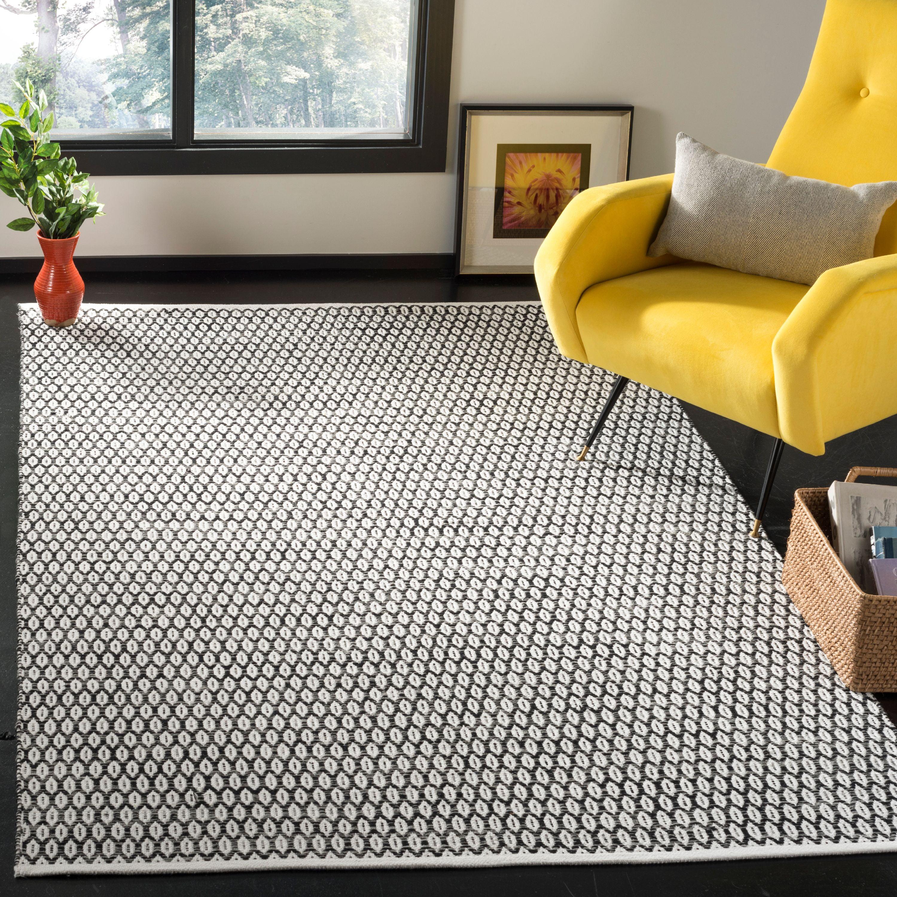 Montauk MTK608 Hand Woven Indoor Area Rug - Black/Ivory - 8'x10' - Safavieh