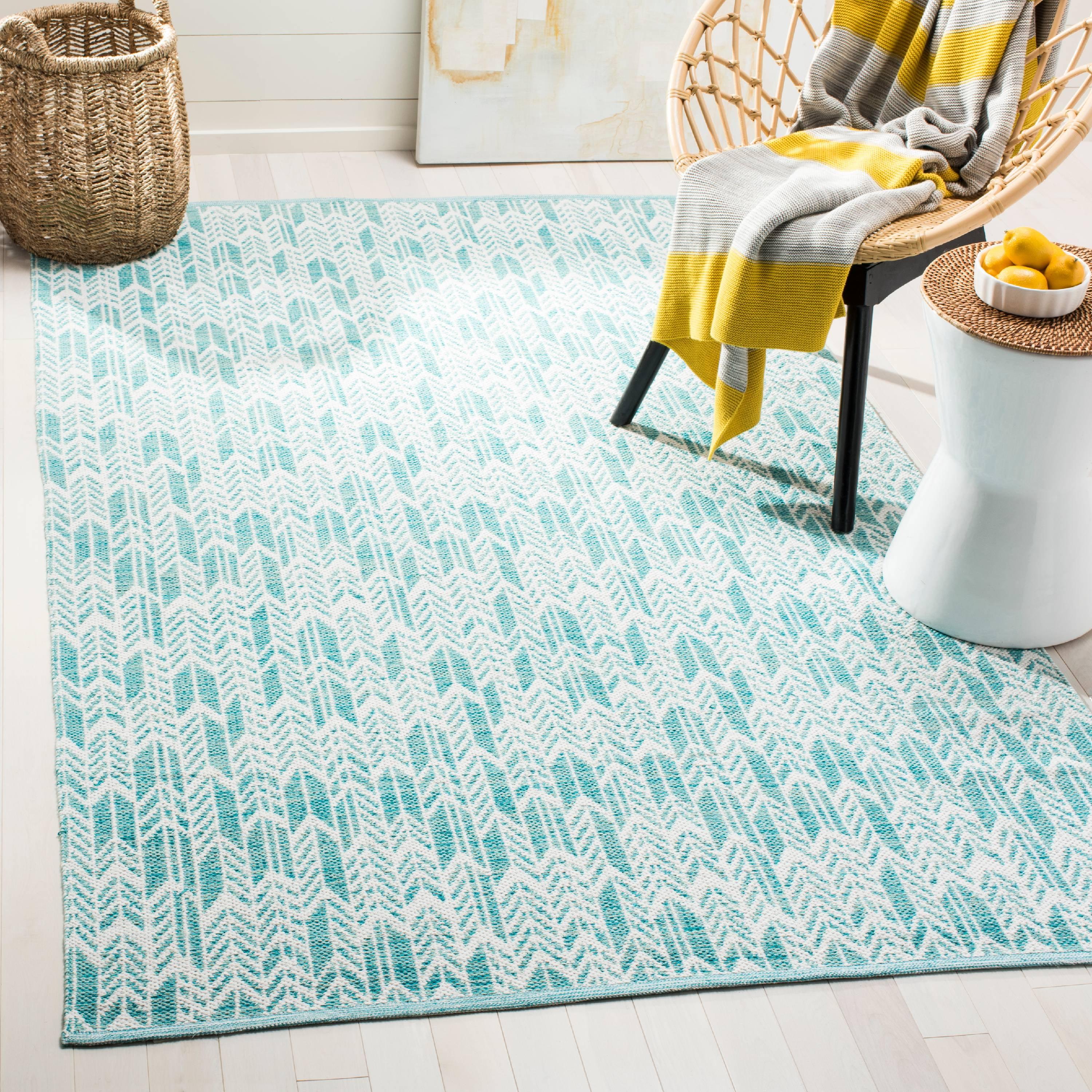 Coastal Breeze Aqua and Ivory Cotton Blend 5' x 8' Area Rug