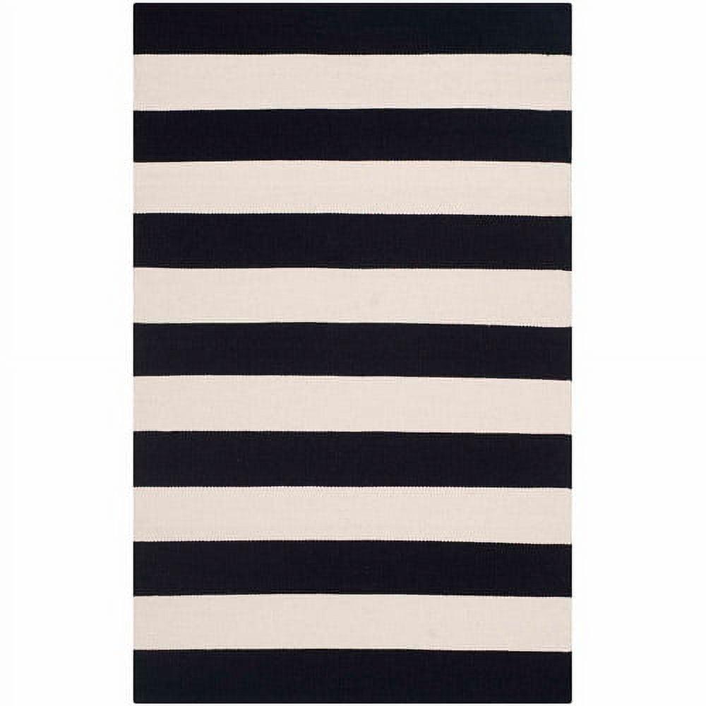 Montauk MTK712 Hand Woven Indoor Accent Rug - Black/Ivory - 3'x5' - Safavieh.