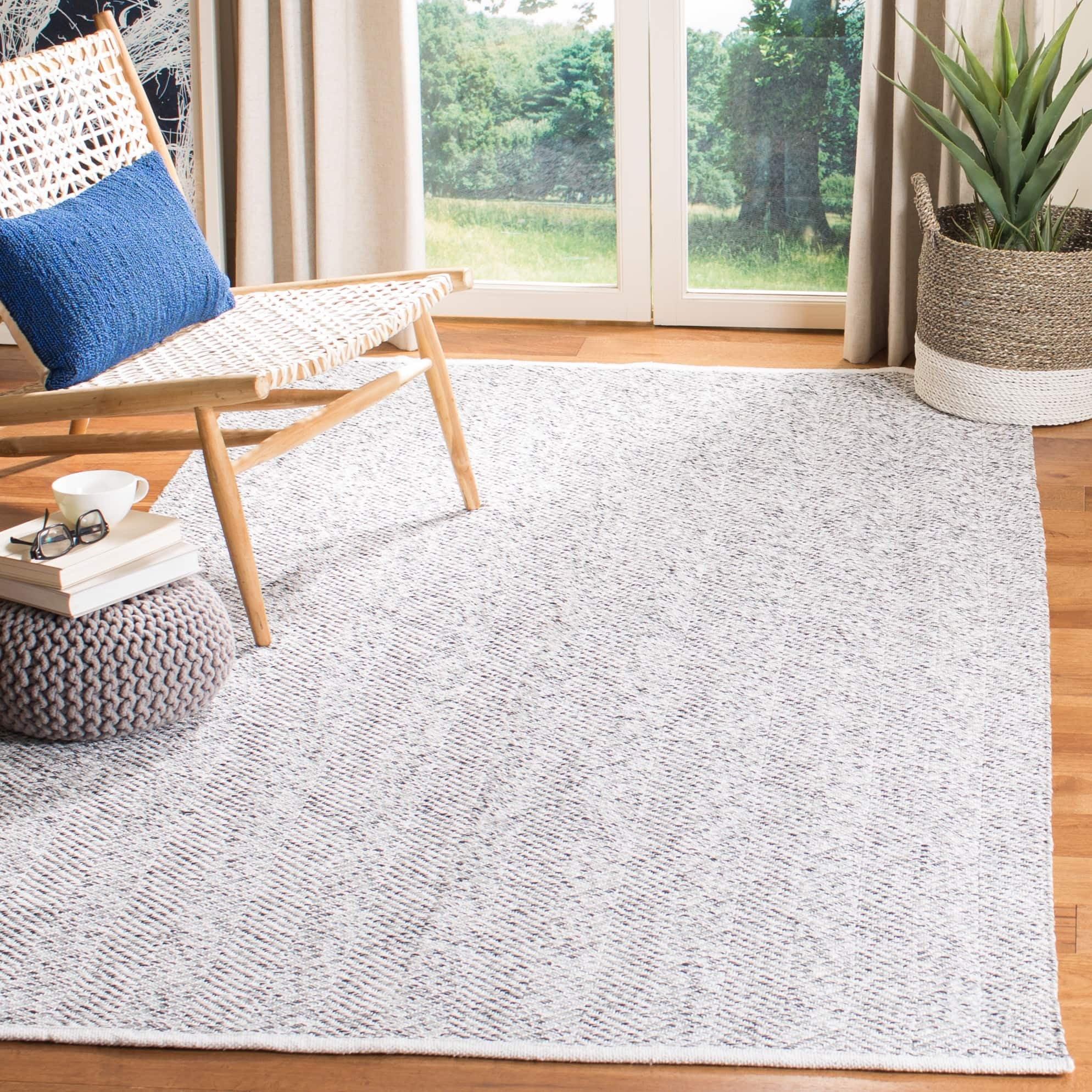 Nantucket NAN144 Hand Loomed Area Rug - Charcoal - 3'x5' - Safavieh.