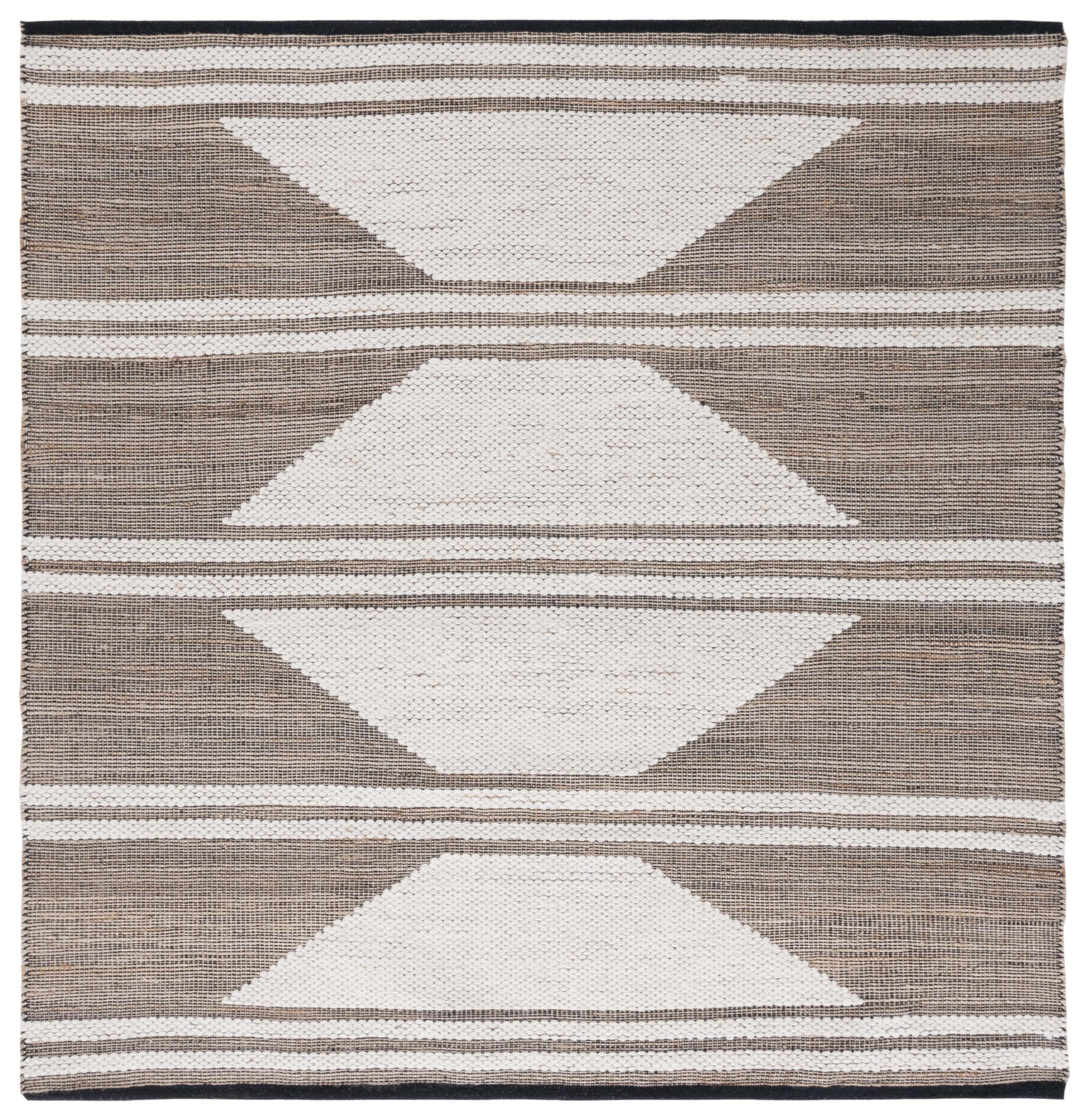 Natural Fiber NF225 Hand Woven Area Rug  - Safavieh