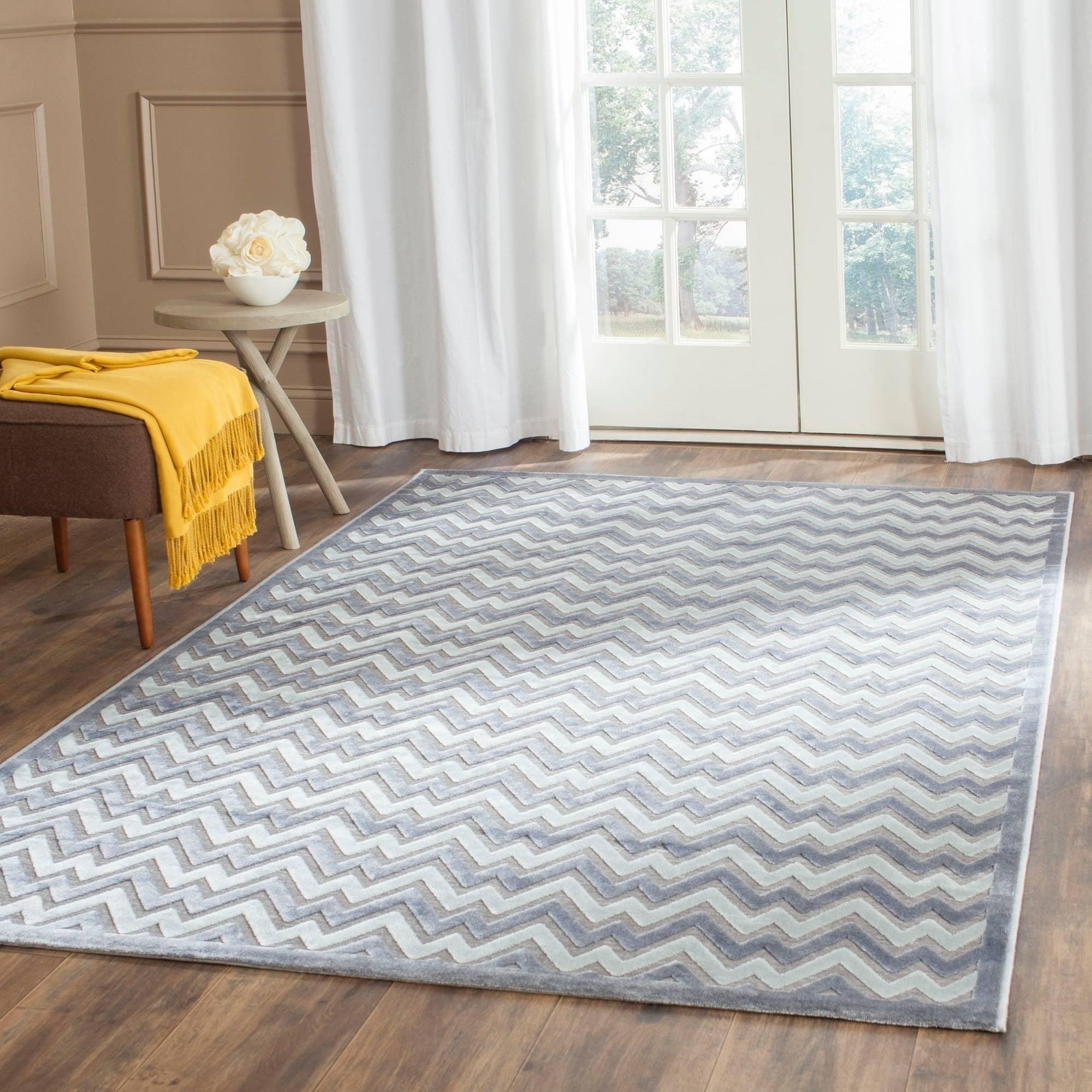 SAFAVIEH Paradise Kenrick Zigzag Stripes Area Rug, Light Grey/Dark Grey, 5'1" x 7'6"