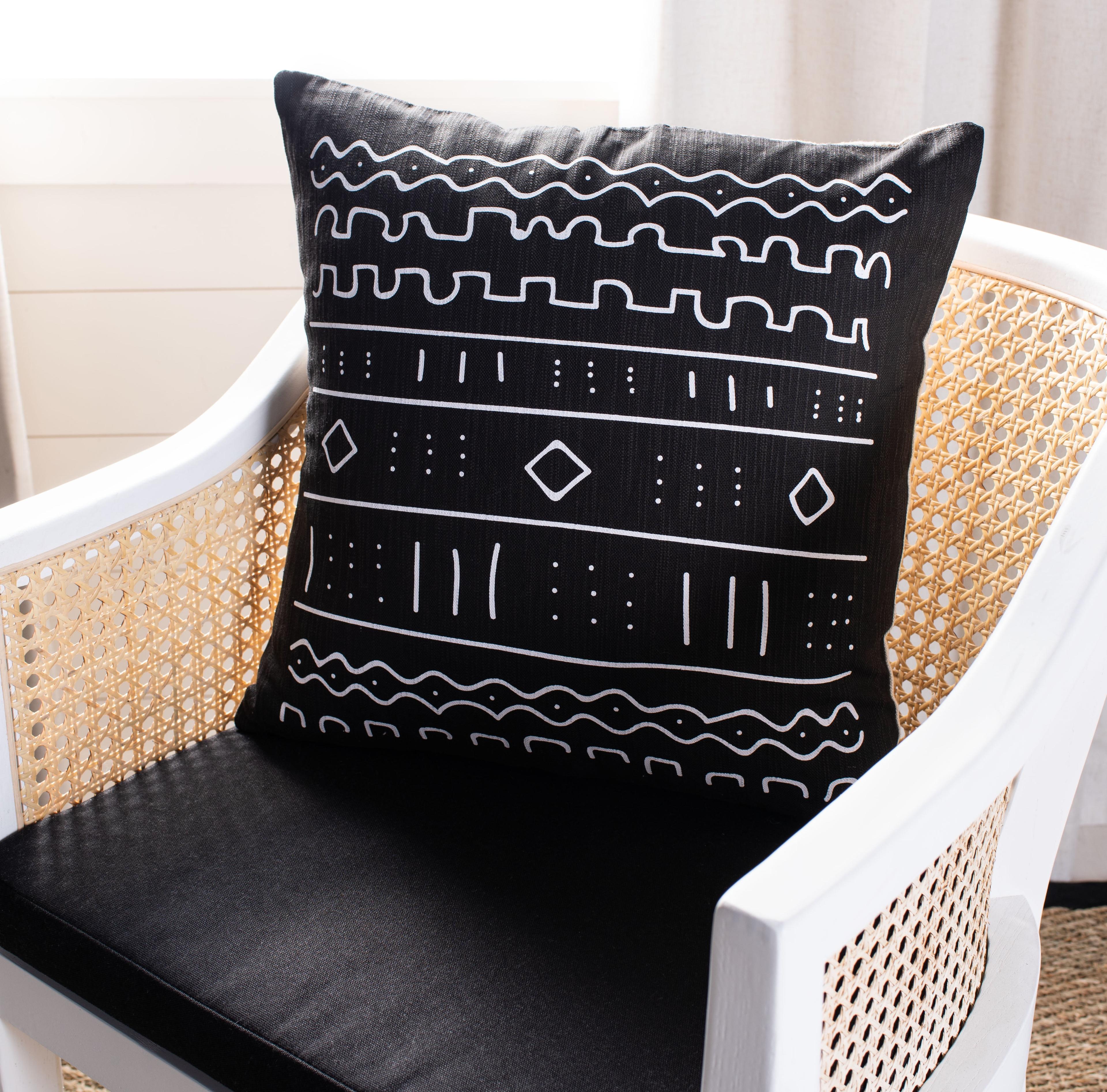 Rila Pillow - Black/White - 18"X18" - Safavieh