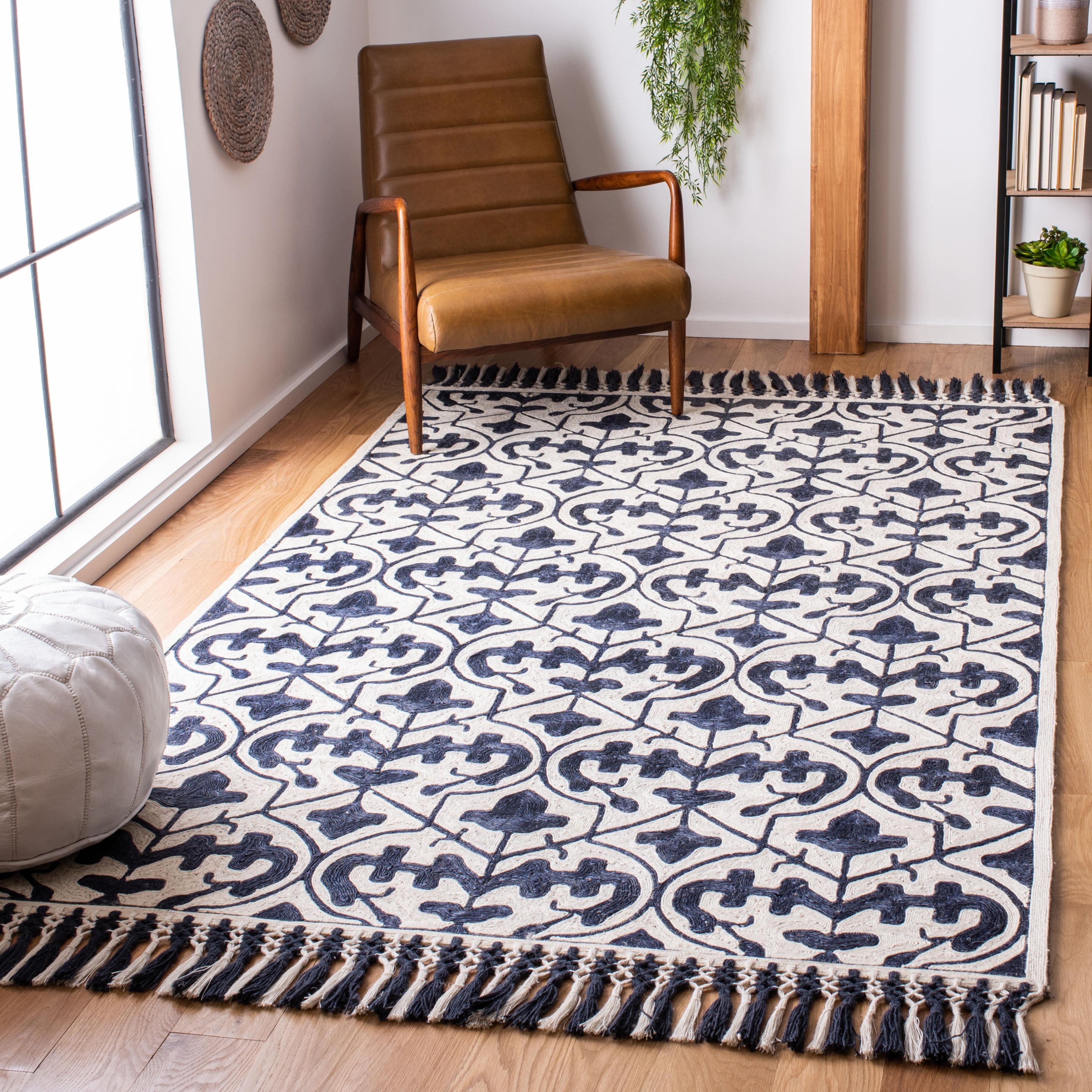 Ivory and Navy Hand-Tufted Wool Geometric Area Rug 6' x 9'