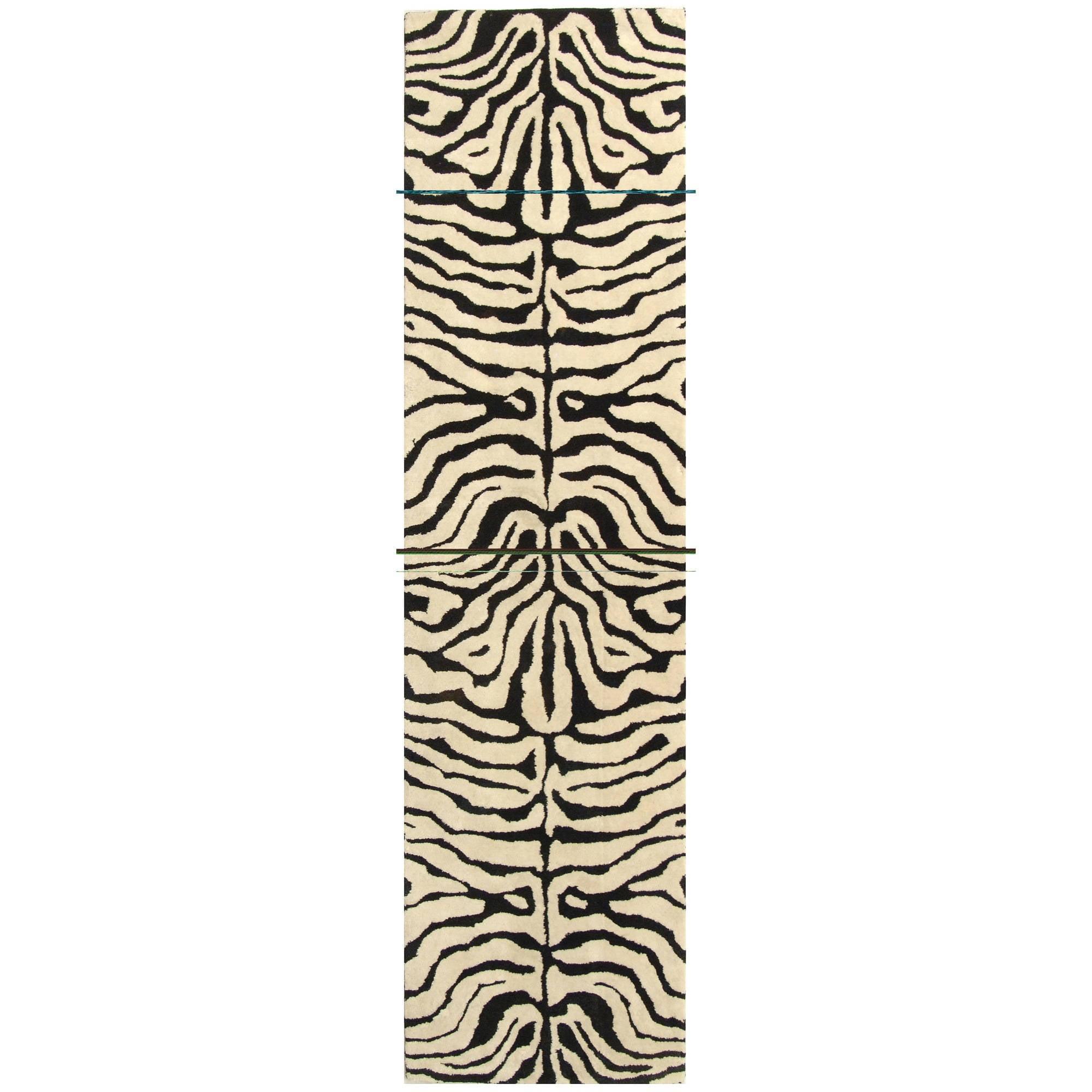 Soho SOH435 Hand Tufted Area Rug  - Safavieh