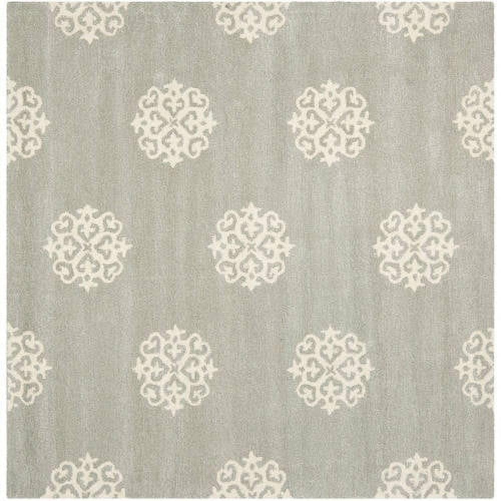 Soho SOH724 Hand Tufted Contemporary Area Rug  - Safavieh