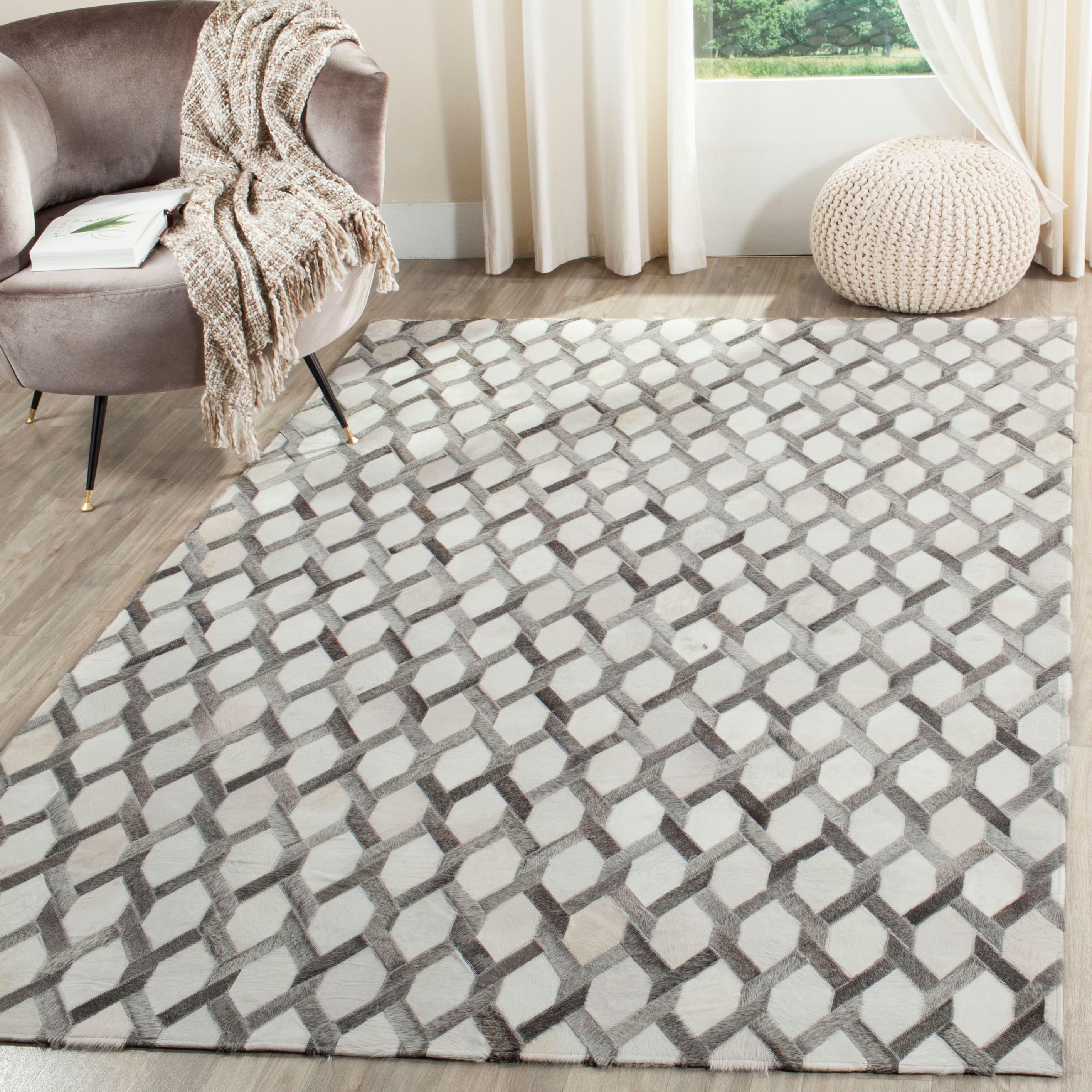 Ivory and Grey Geometric Cowhide Area Rug, 5' x 8'