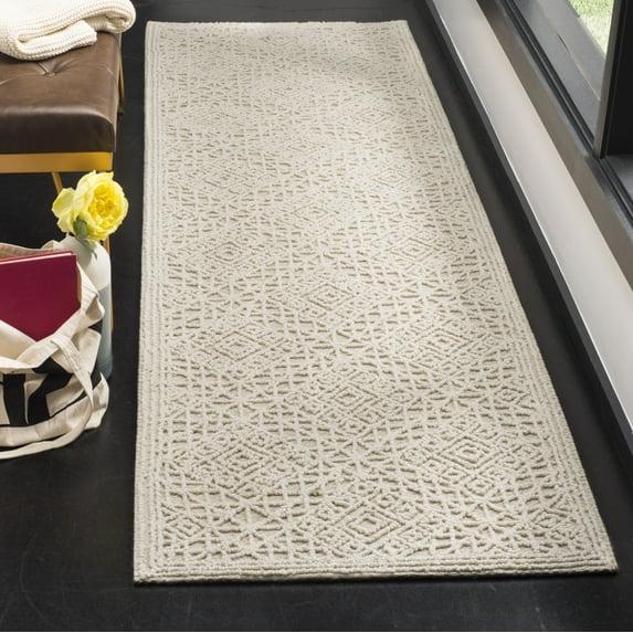 SAFAVIEH Trace Fionntan Geometric Wool Runner Rug, Light Beige, 2'3" x 8'