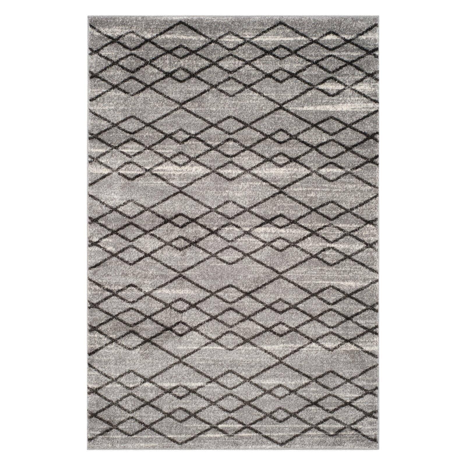 Gray Geometric 4' x 6' Wool and Synthetic Area Rug