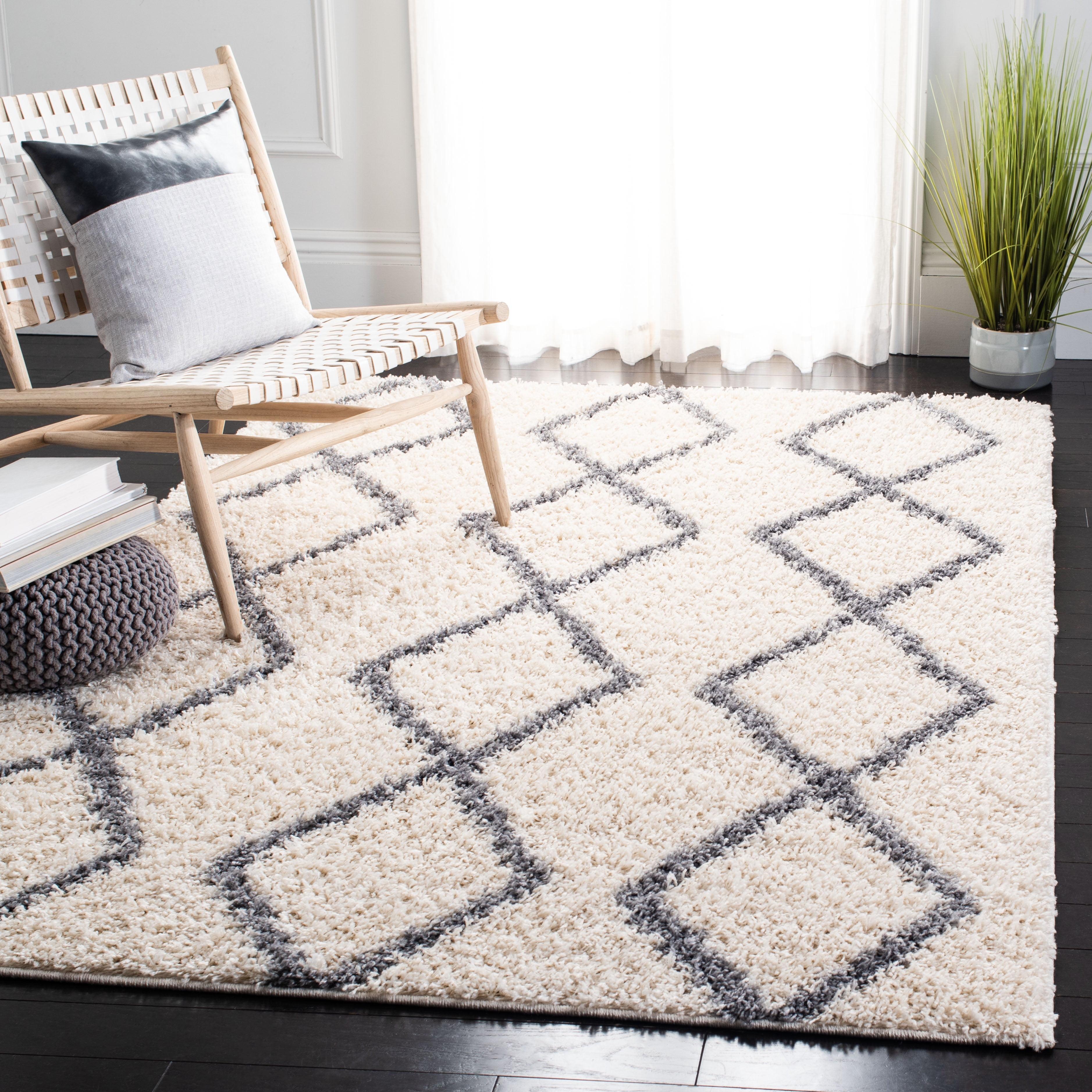 Ivory Grey Geometric Shag 5'3" x 7'6" Synthetic Area Rug