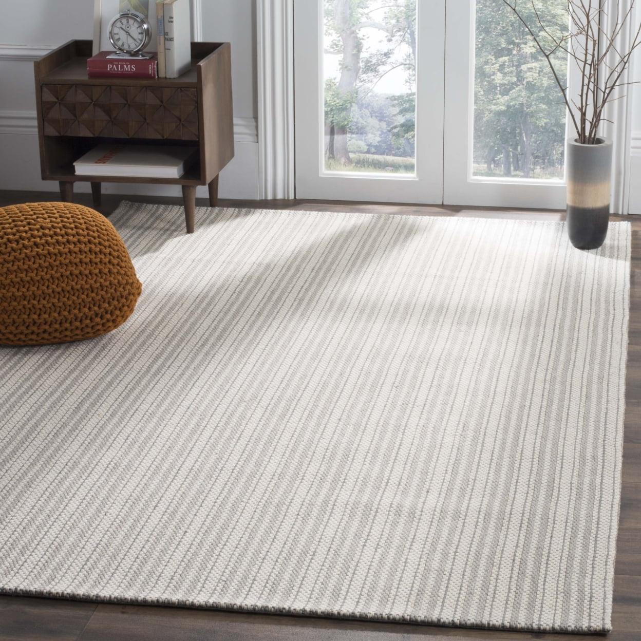 Wilton WIL105 Hand Hooked Area Rug  - Safavieh