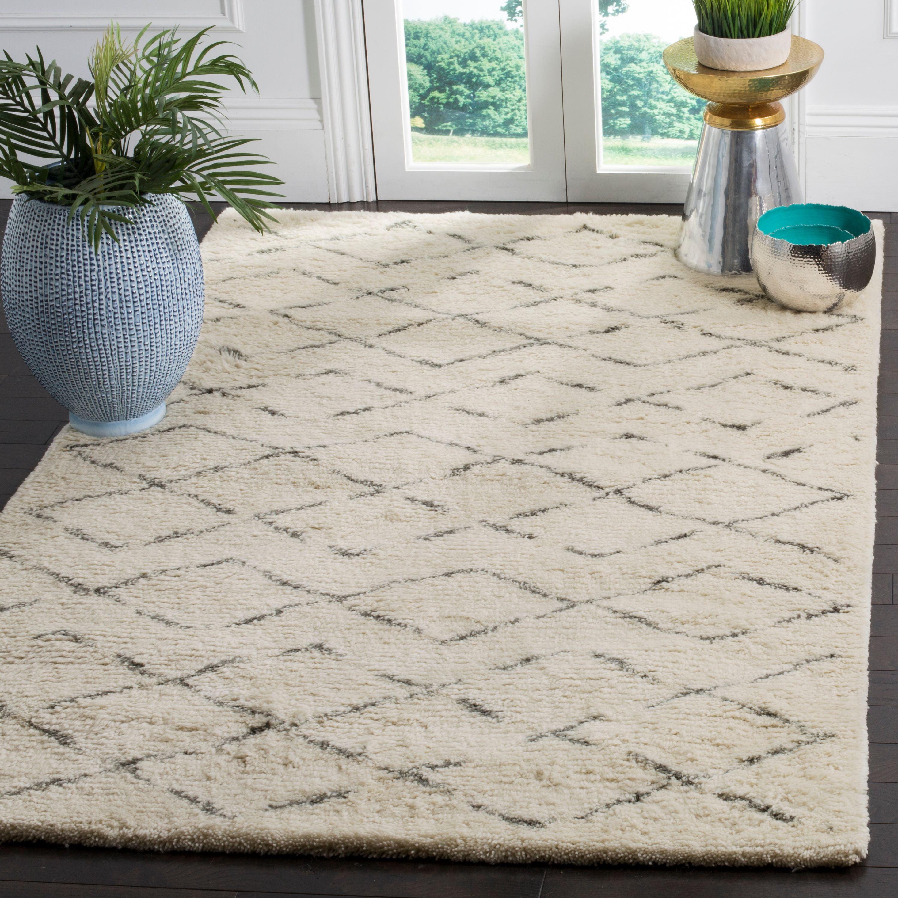 Ivory and Grey Hand-Tufted Wool Shag Area Rug, 6' x 6'