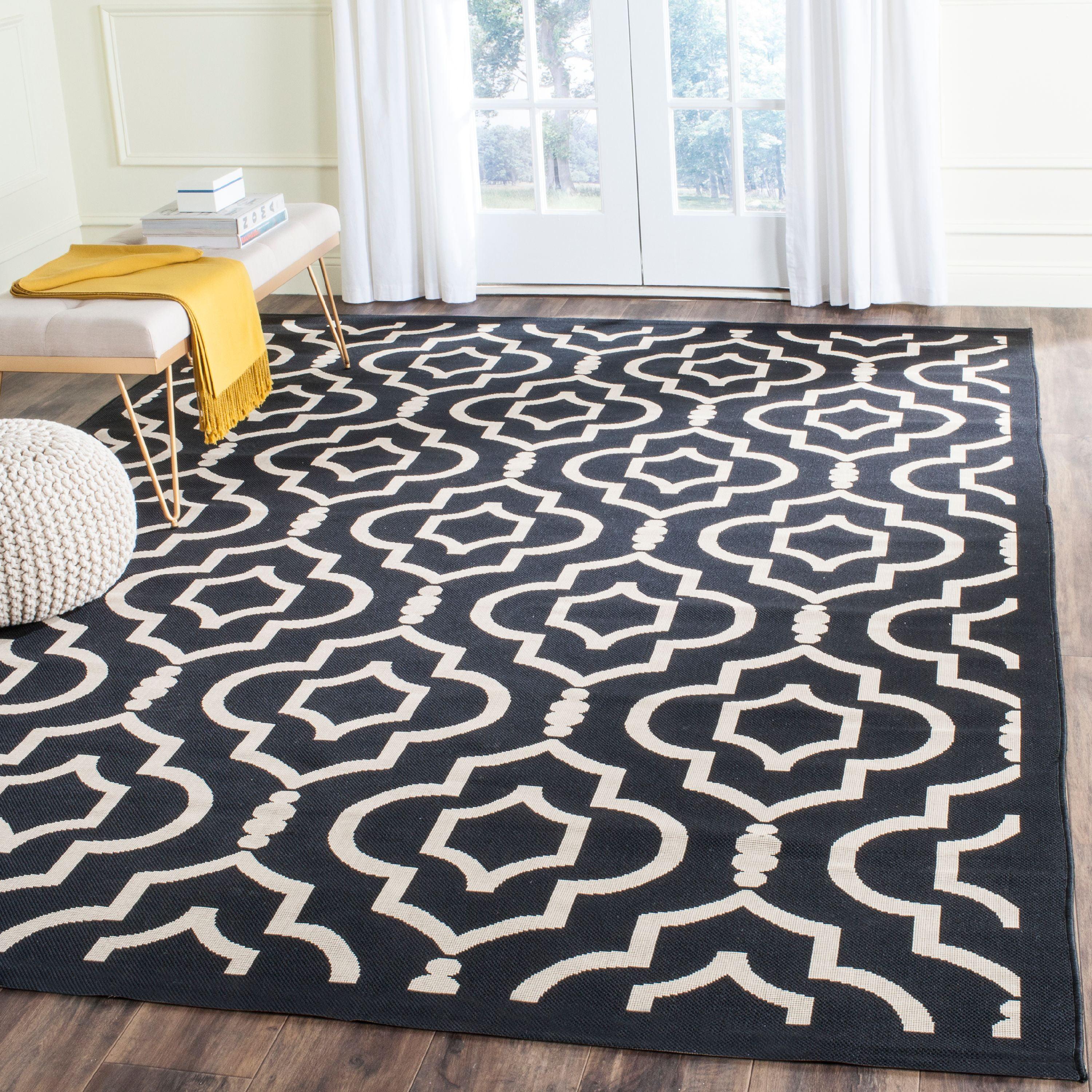 Black and Beige Geometric Outdoor Area Rug 5' x 7'