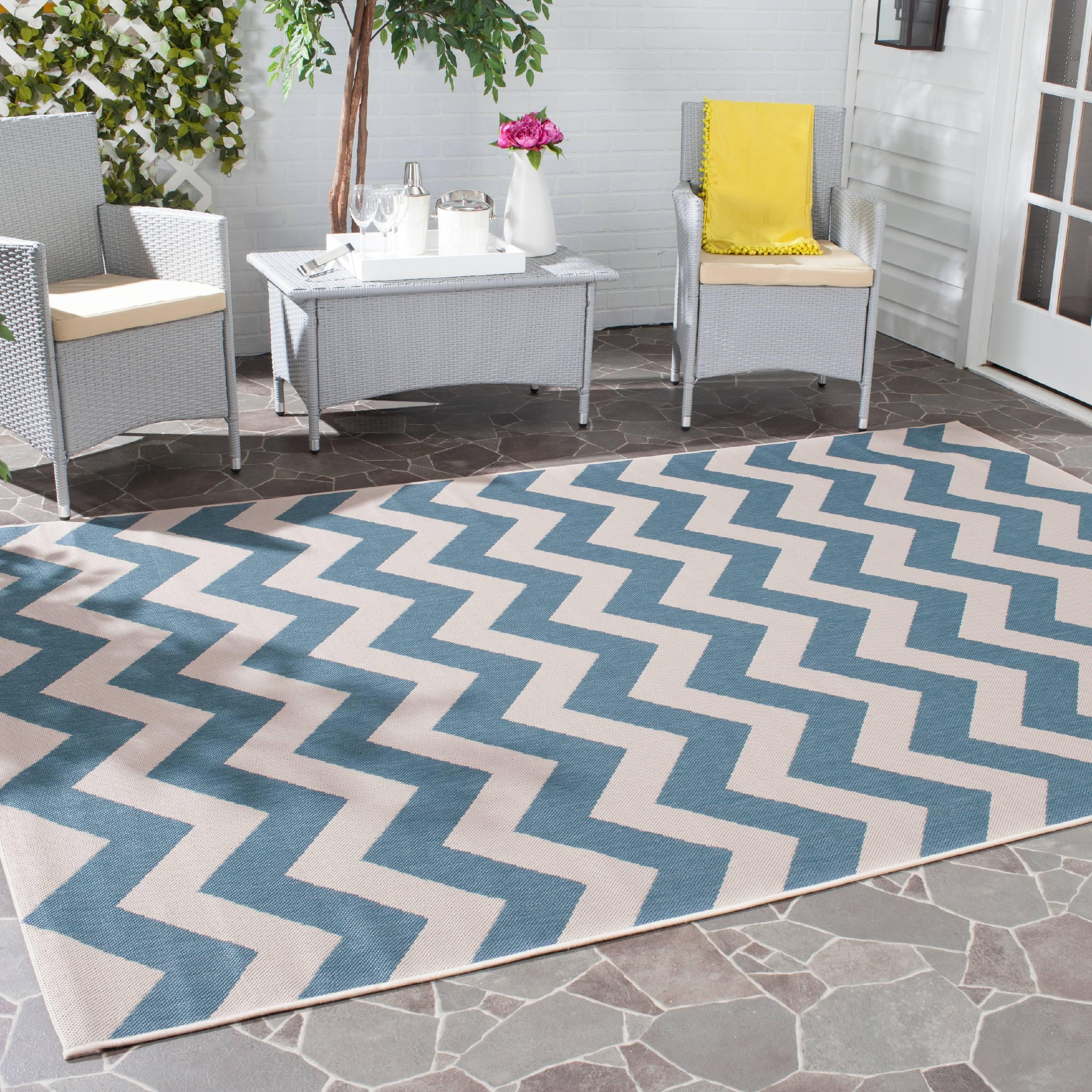 Reversible Chevron Flat-Woven Indoor/Outdoor Rug 5' x 7', Blue/Beige