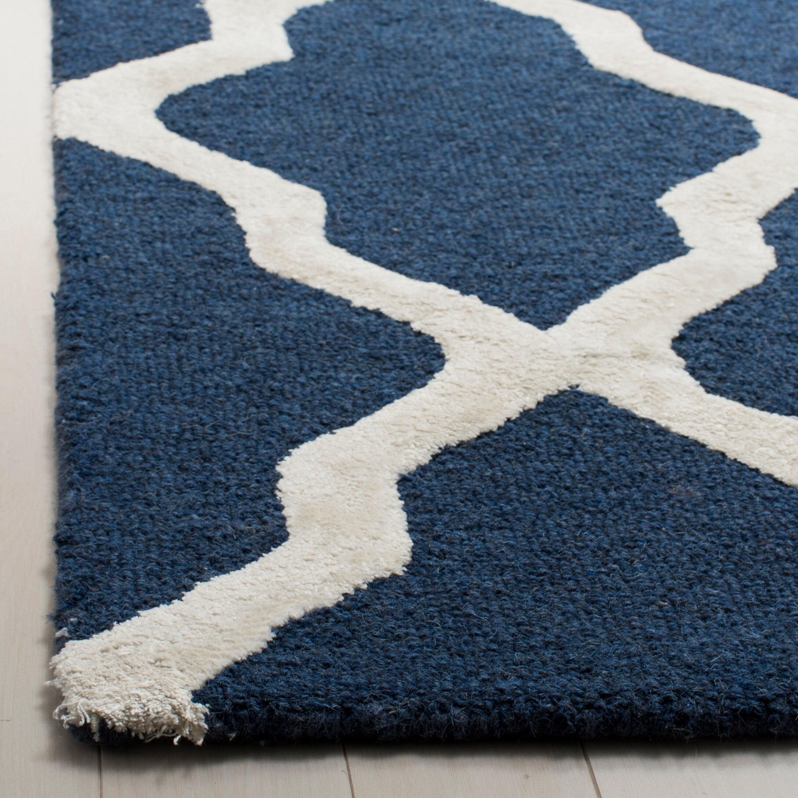 SAFAVIEH Cambridge Jayme Geometric Area Rug, Navy/Ivory, 6' x 9'